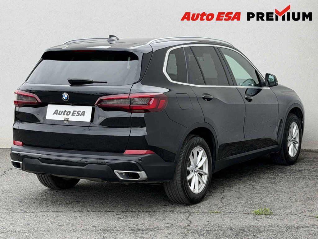 BMW X5, 2.0D Xdrive 25D,ČR,AT - fotka 4