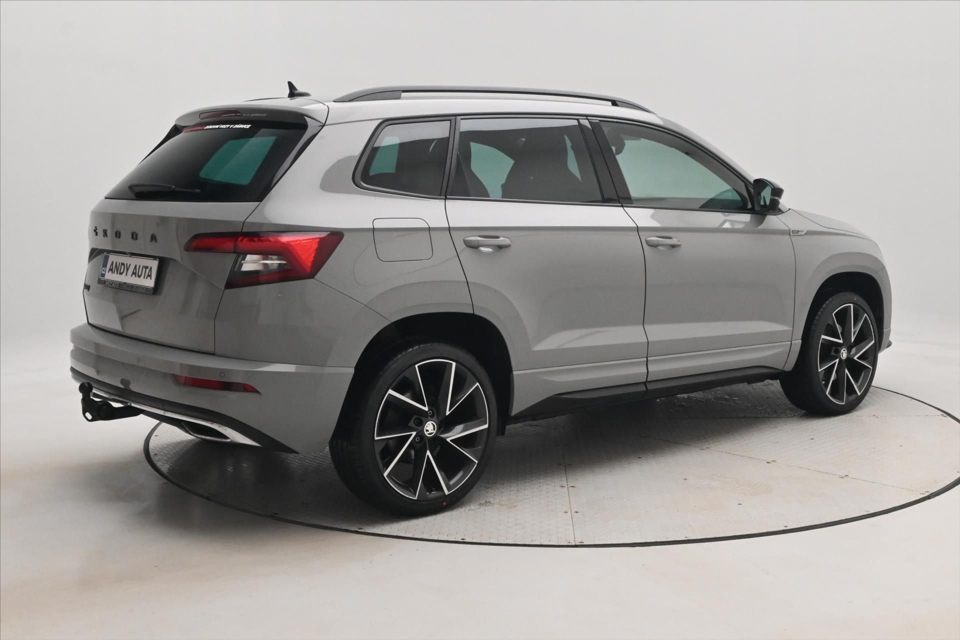 Škoda Karoq, 1,5 TSI 110kW Sportline Busine - fotka 5