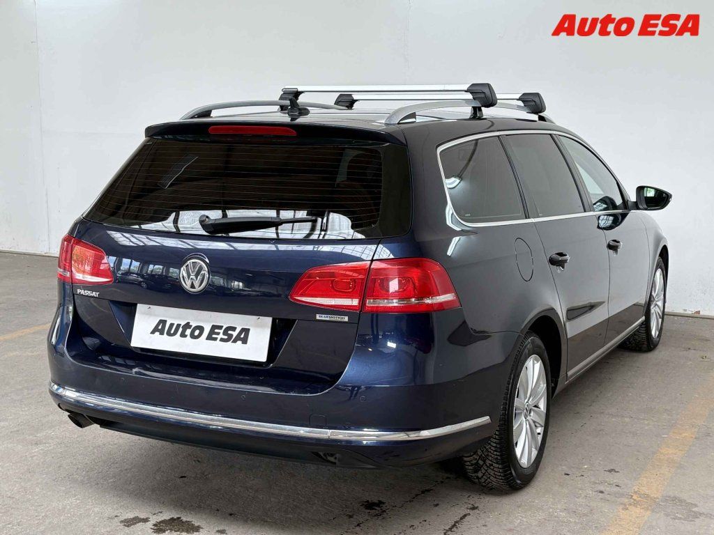 Volkswagen Passat, 1.6 - fotka 4