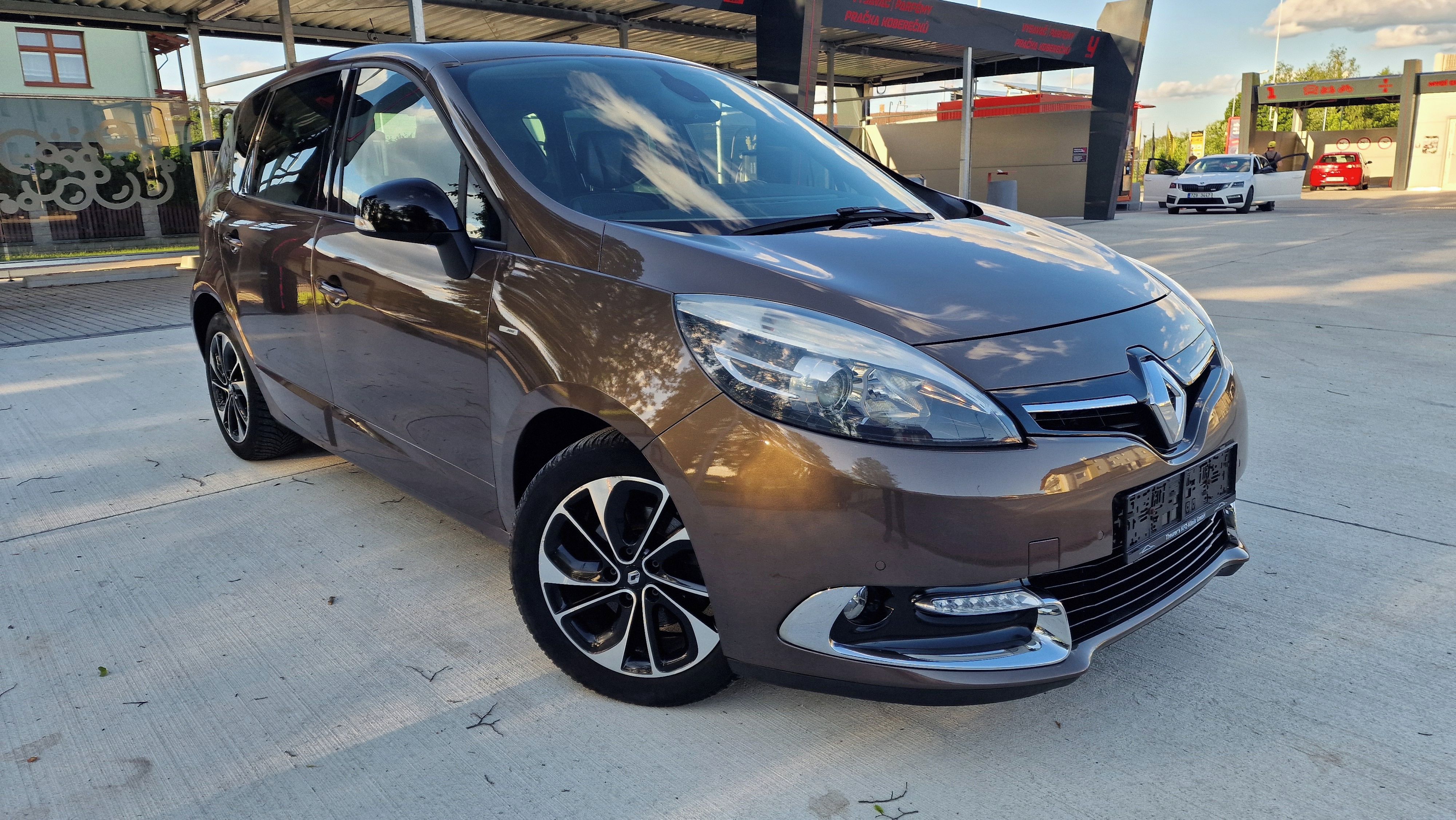 Renault Scénic, 1,5DCi 81Kw spotřeba  4,7l - fotka 2