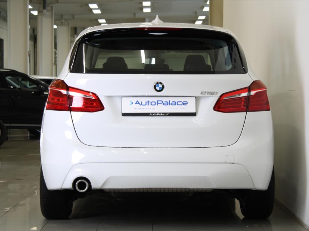 BMW Řada 2, 1,5 216i MT 137tkm. 2.maj.ČR - fotka 4