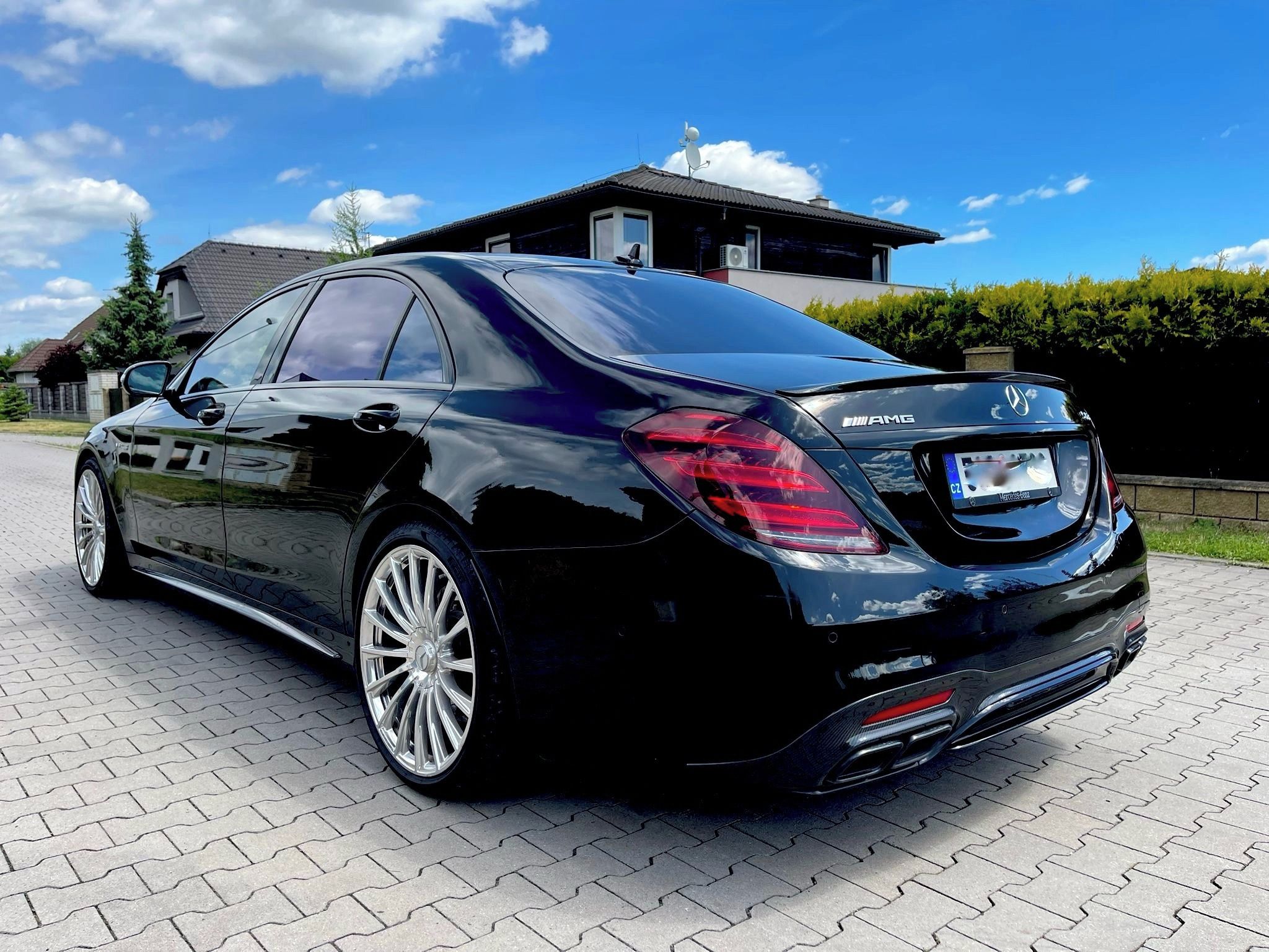 Mercedes-Benz Třídy S, AMG S63 4M+ L Carbon-Paket - fotka 6