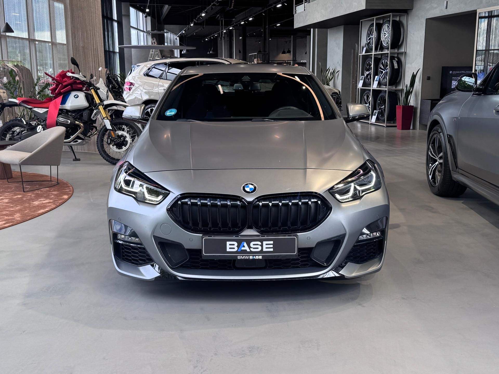 BMW Řada 2, 218i Gran Coupé M-Sport - fotka 2