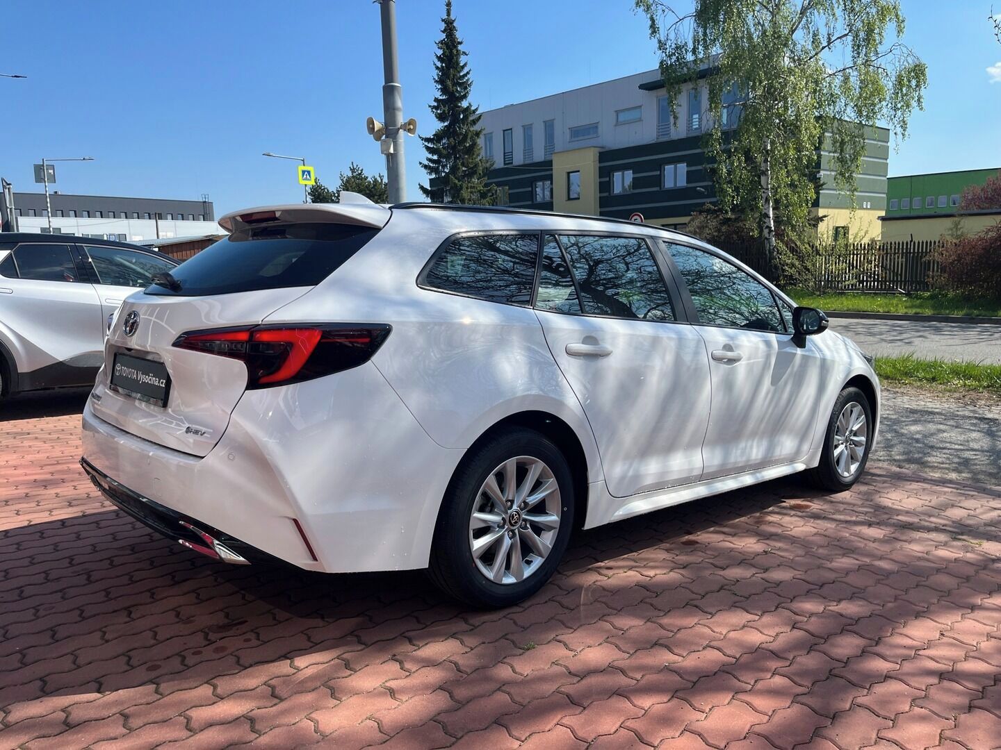 Toyota Corolla, 1.8L hybrid CVT (2x4) Comfort - fotka 6