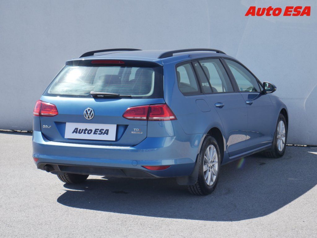 Volkswagen Golf, 1.6TDi,ČR - fotka 4