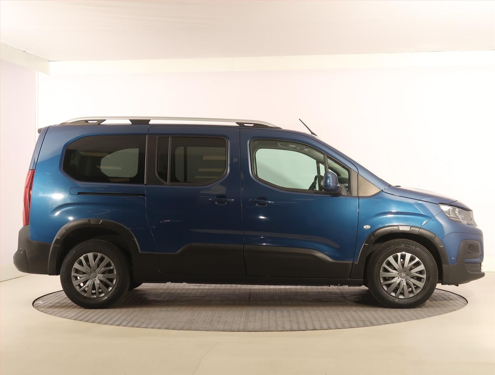 Peugeot Rifter, Maxi 1.2 PureTech, Allure - fotka 6