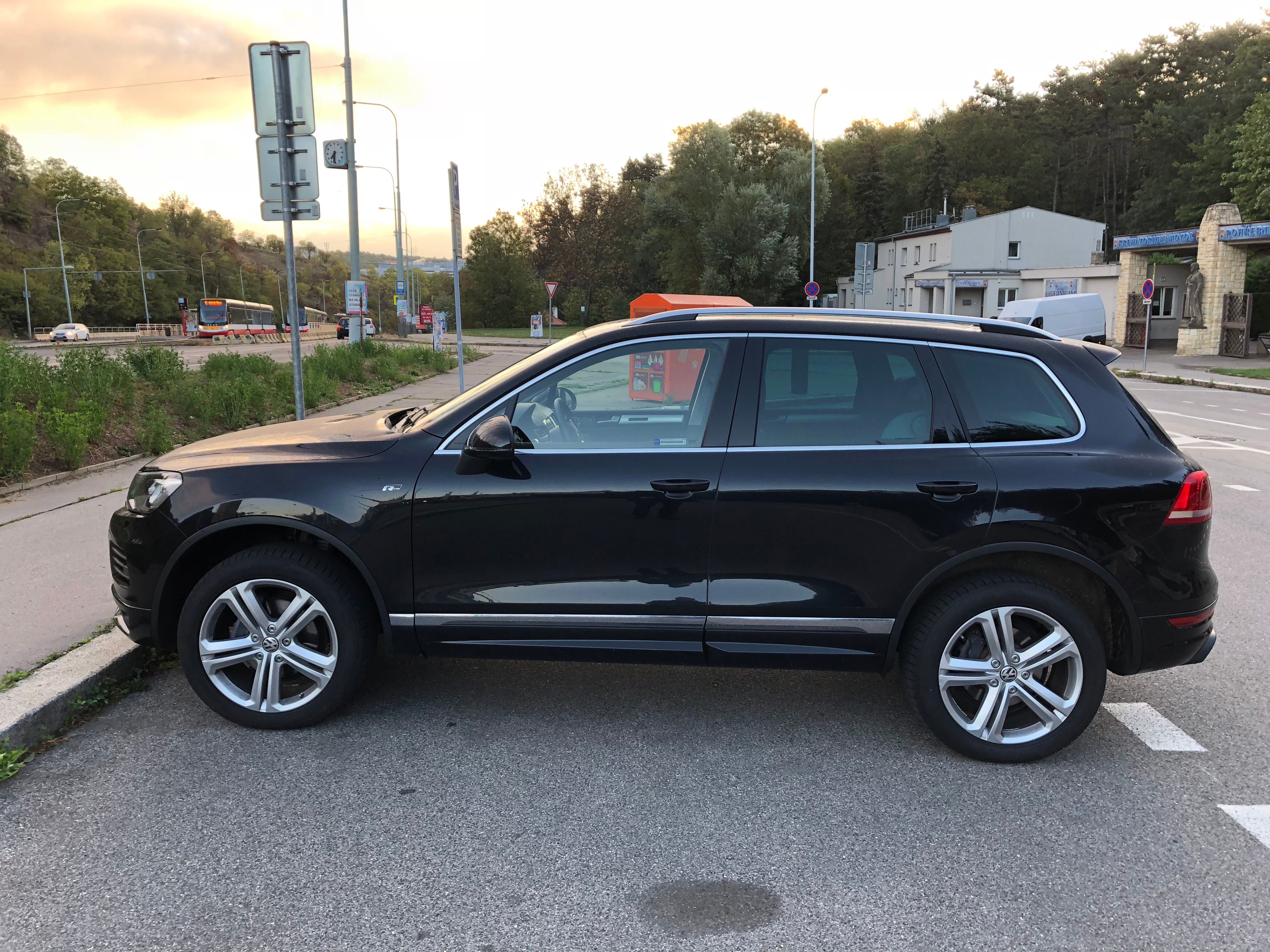 Volkswagen Touareg, R Line, Vzduch, Servisováno