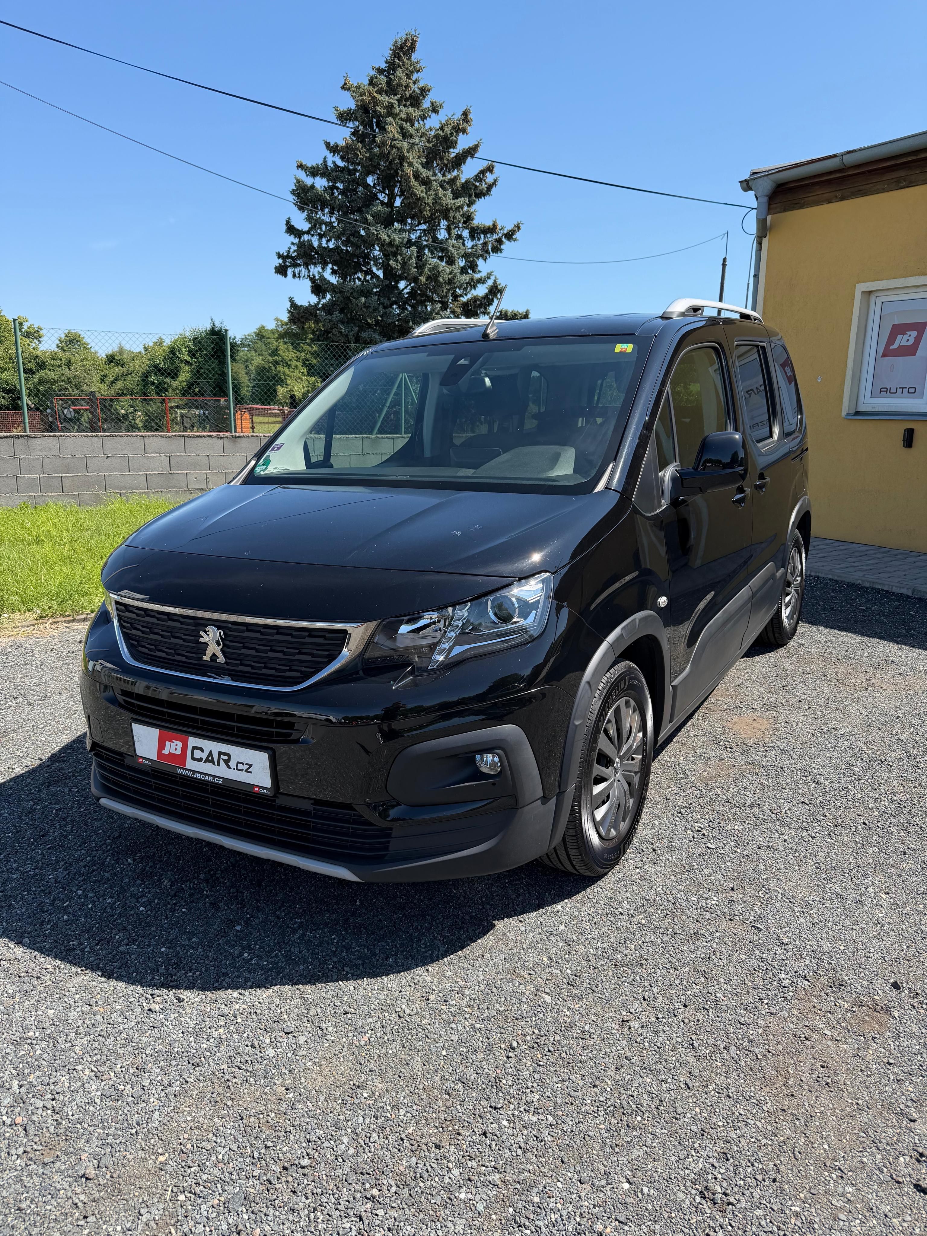 Peugeot Rifter, 1.2 81 kW PureTech Allure 1.M - fotka 2