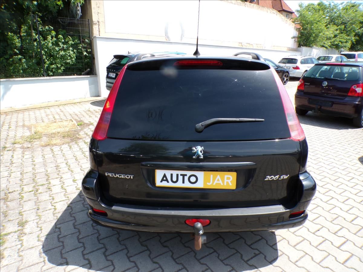 Peugeot 206, 1,6 16V  TAŽNÉ ZAŘÍZENÍ - fotka 6