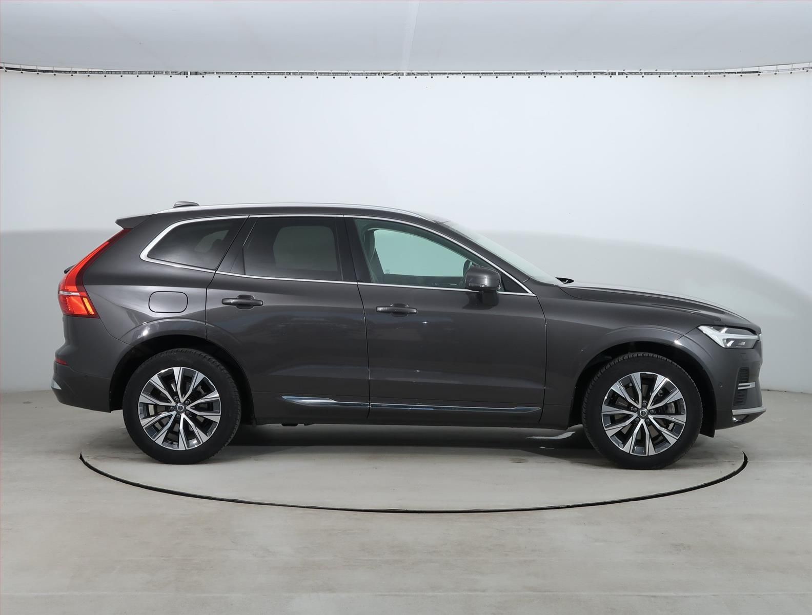 Volvo XC60, B5 AWD, Inscription, 4X4 - fotka 6