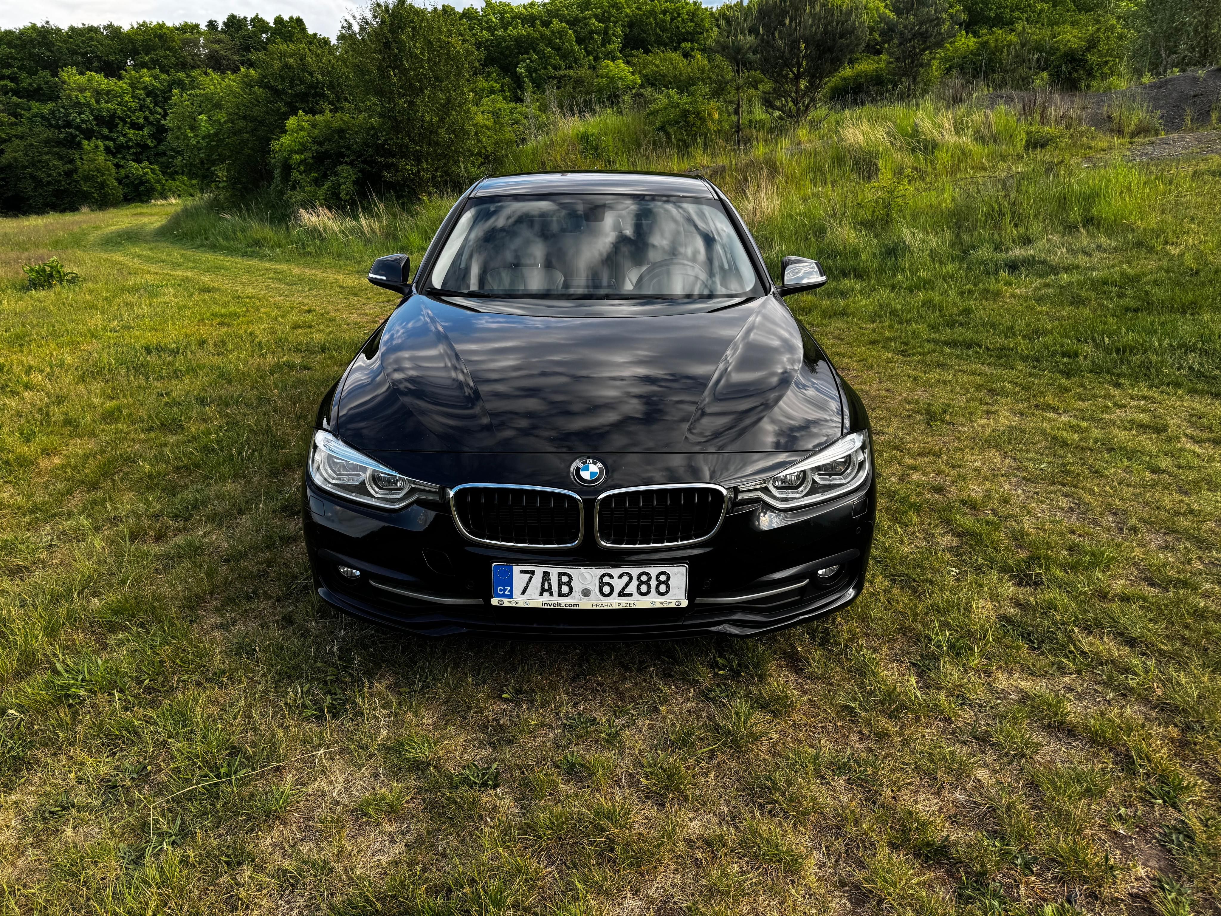BMW Řada 3, 320D xDrive LCI SportLine - fotka 2