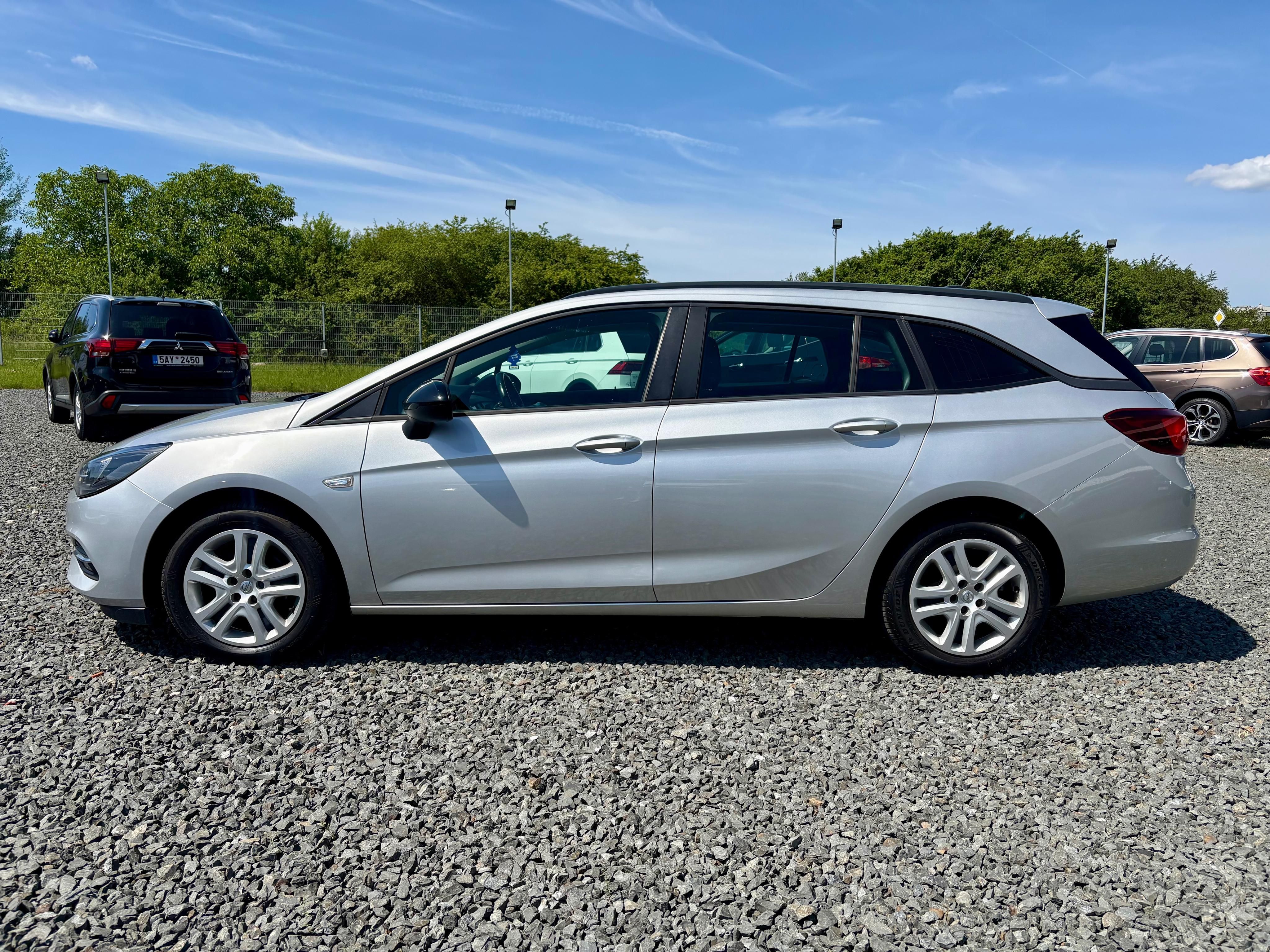 Opel Astra, 1.5CDTi 90kw ST Edition - fotka 5