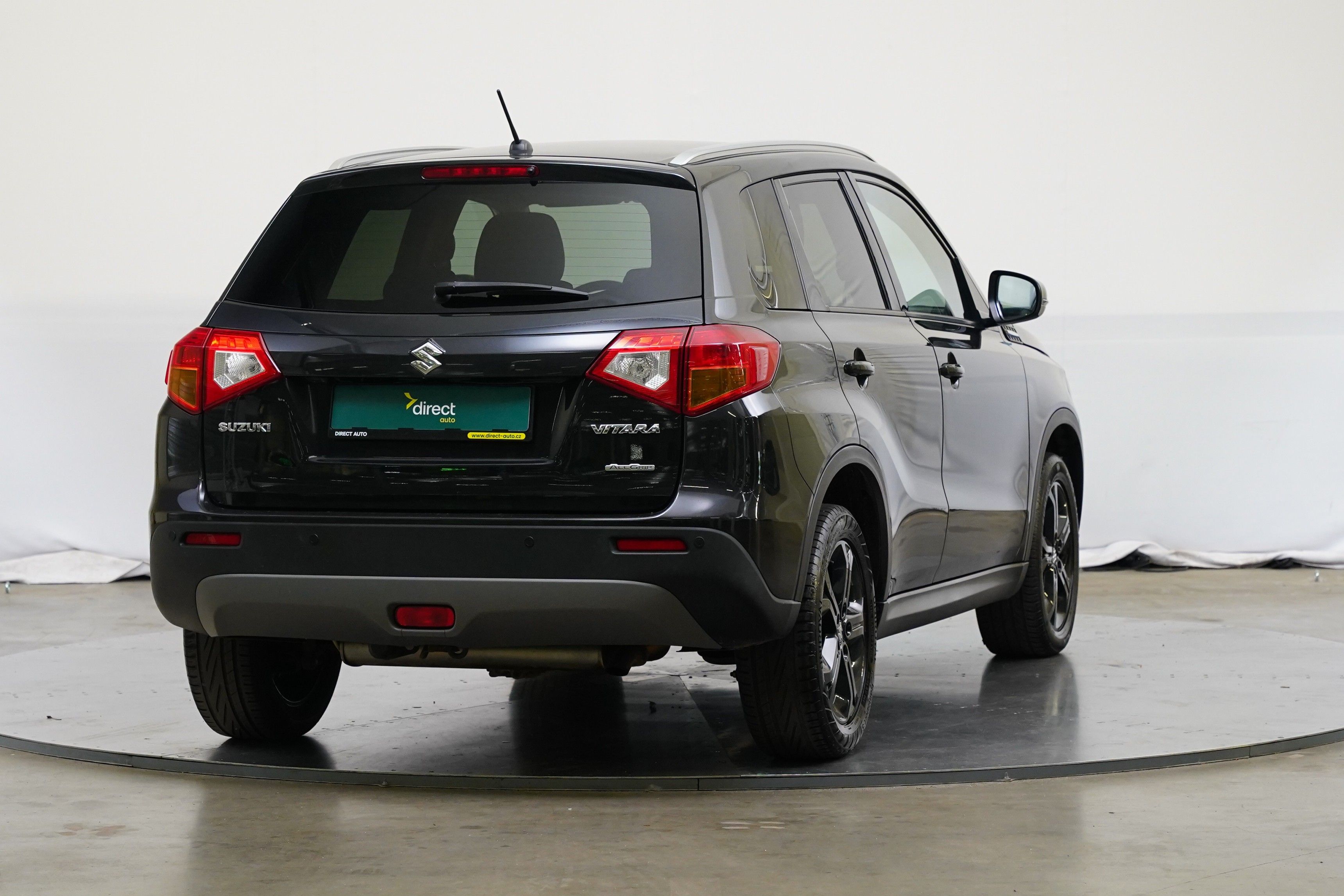 Suzuki Vitara, 1.4 BoosterJet 103 kW 4x4 S - fotka 3