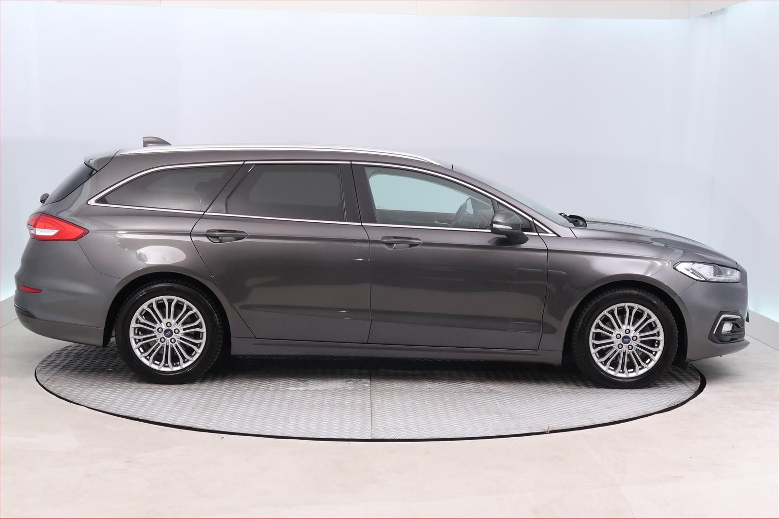 Ford Mondeo, 2.0 EcoBlue, Titanium, Automat - fotka 6