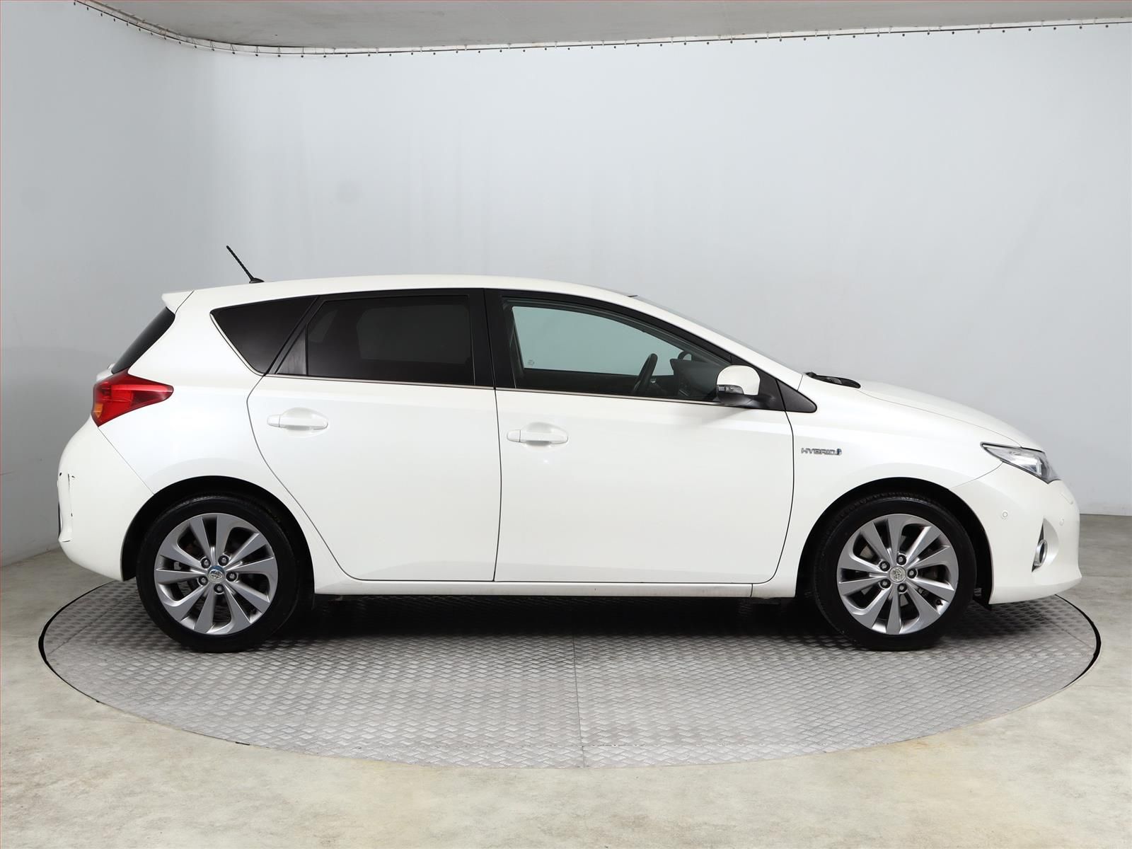 Toyota Auris, Hybrid, Automat, Serv.kniha - fotka 6