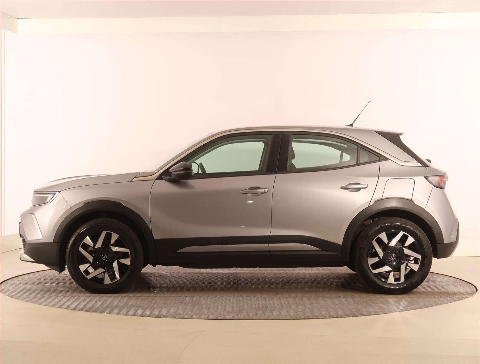 Opel Mokka, Electric 50 kWh, SoH 100% - fotka 3
