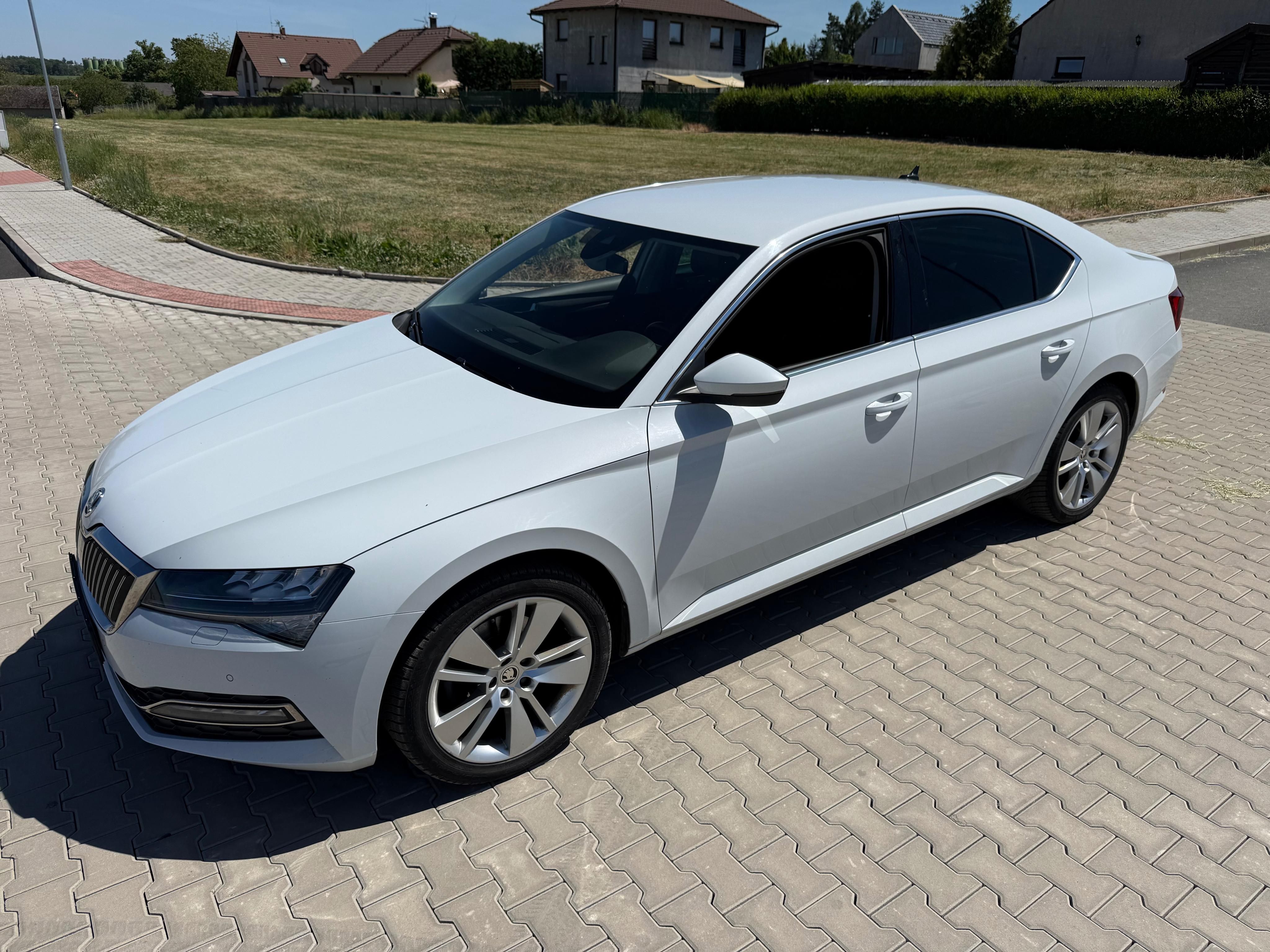 Škoda Superb, 2.0 TDI 110kw,STYLE,WEBASTO,CZ - fotka 3