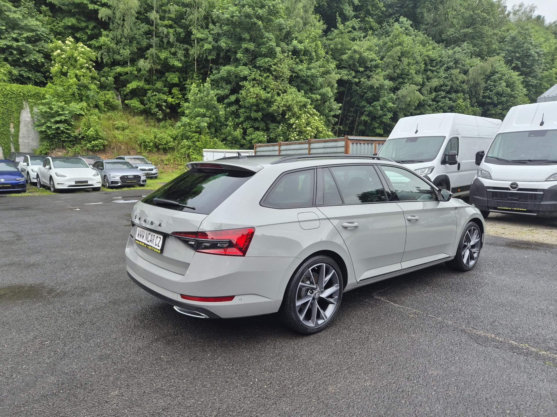 Škoda Superb, Combi SPORTLINE 110kw DSG 19AL - fotka 5