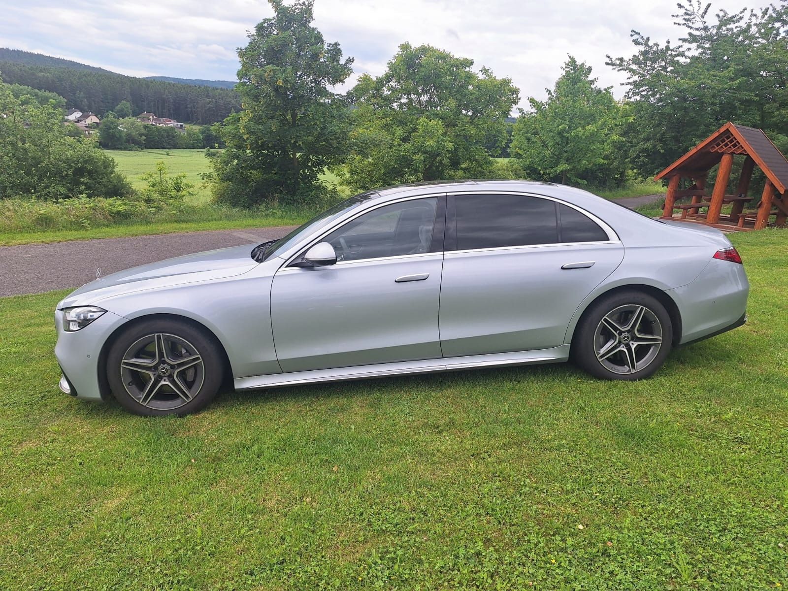 Mercedes-Benz Třídy S, Mercedes-Benz S400d 4M AMG - fotka 3