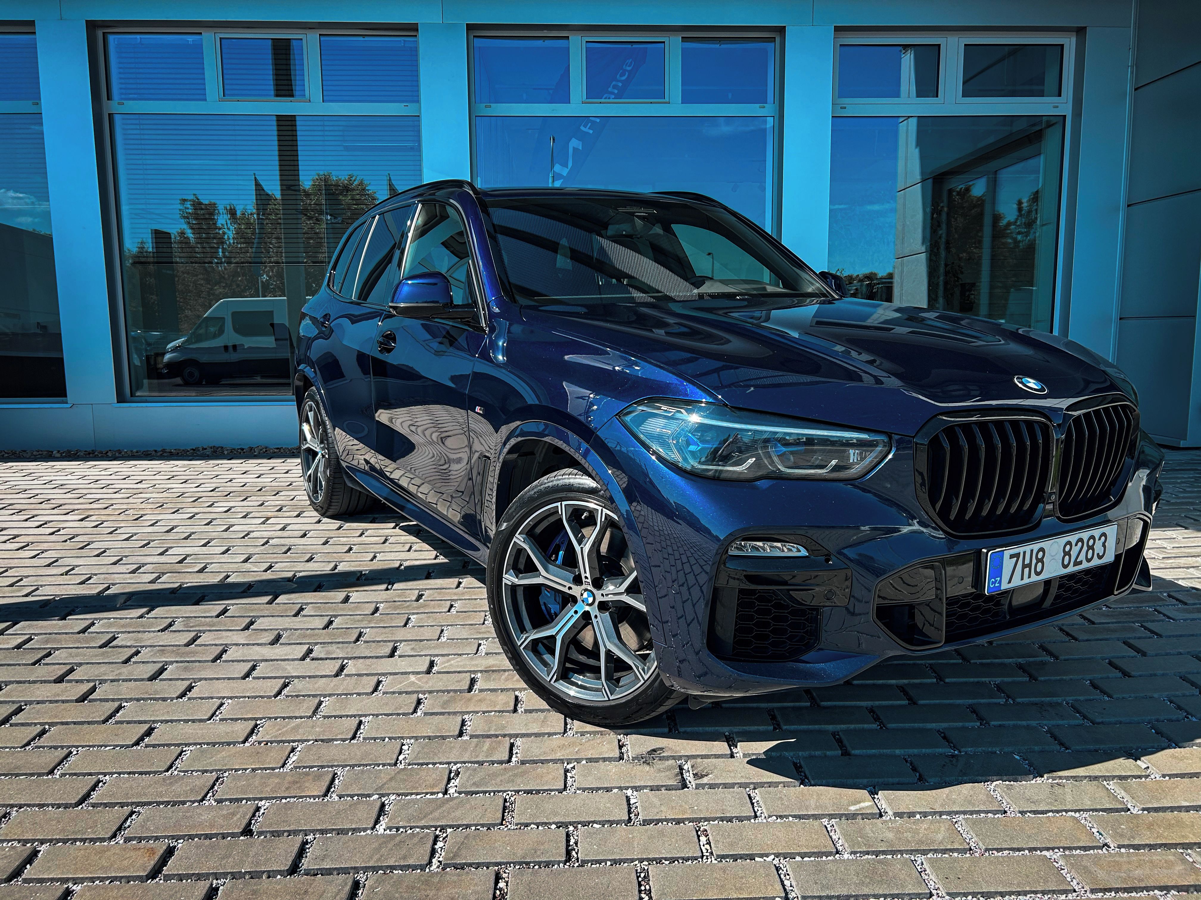 BMW X5, M50i xDrive INDIVIDUAL + LASER - fotka 4