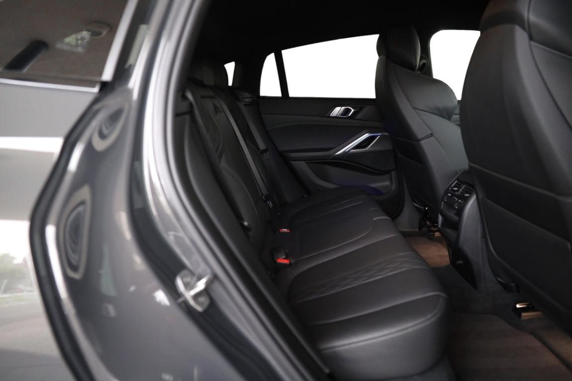 BMW X6, xDrive30d - fotka 6