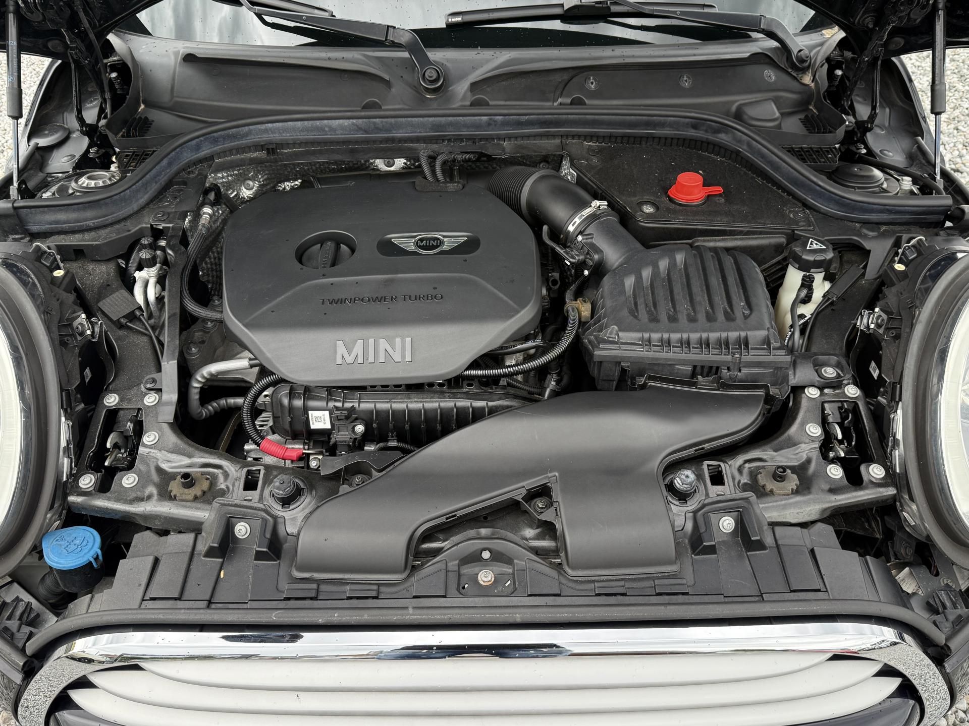 Mini Cooper, 1,5i 100kW Alu/Klima/Navi - fotka 5