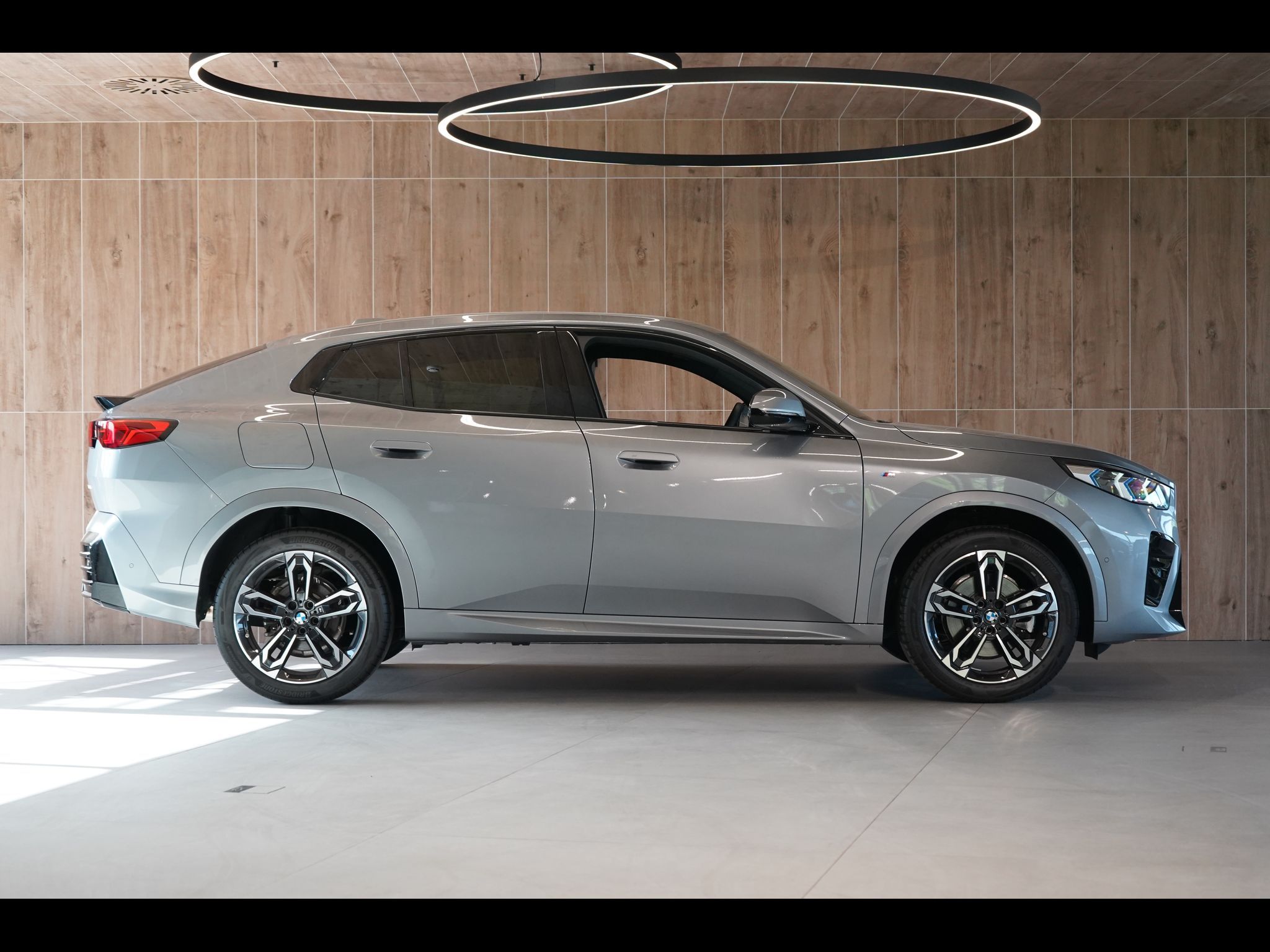 BMW X2, 20i sDrive, M Paket - fotka 4