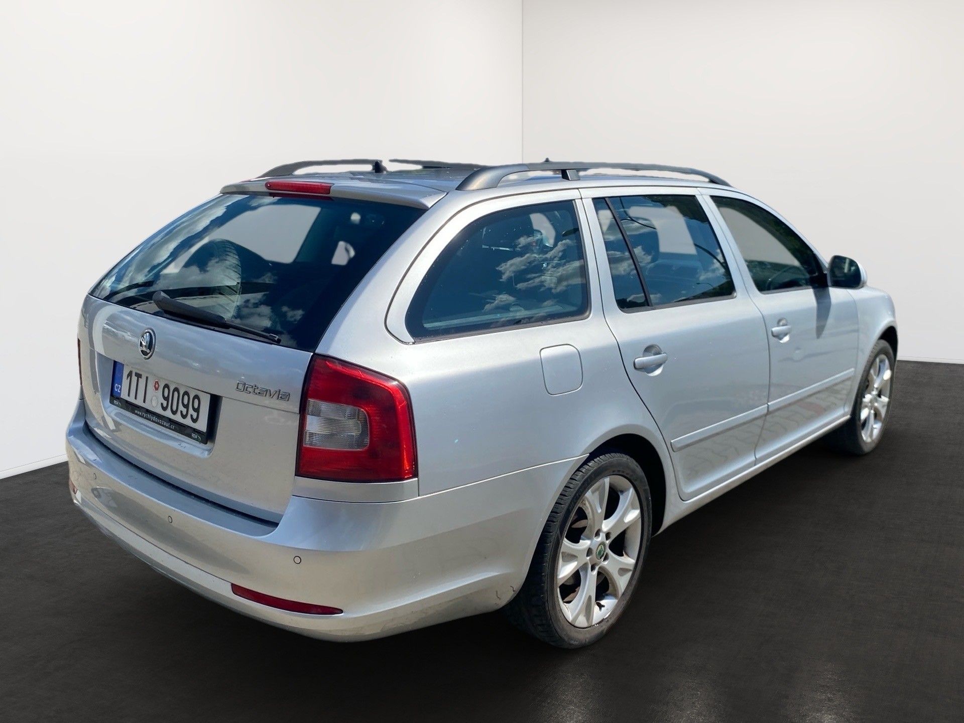 Škoda Octavia, 1.4 TSI 90kw, Elegance, NOVÁ S - fotka 4