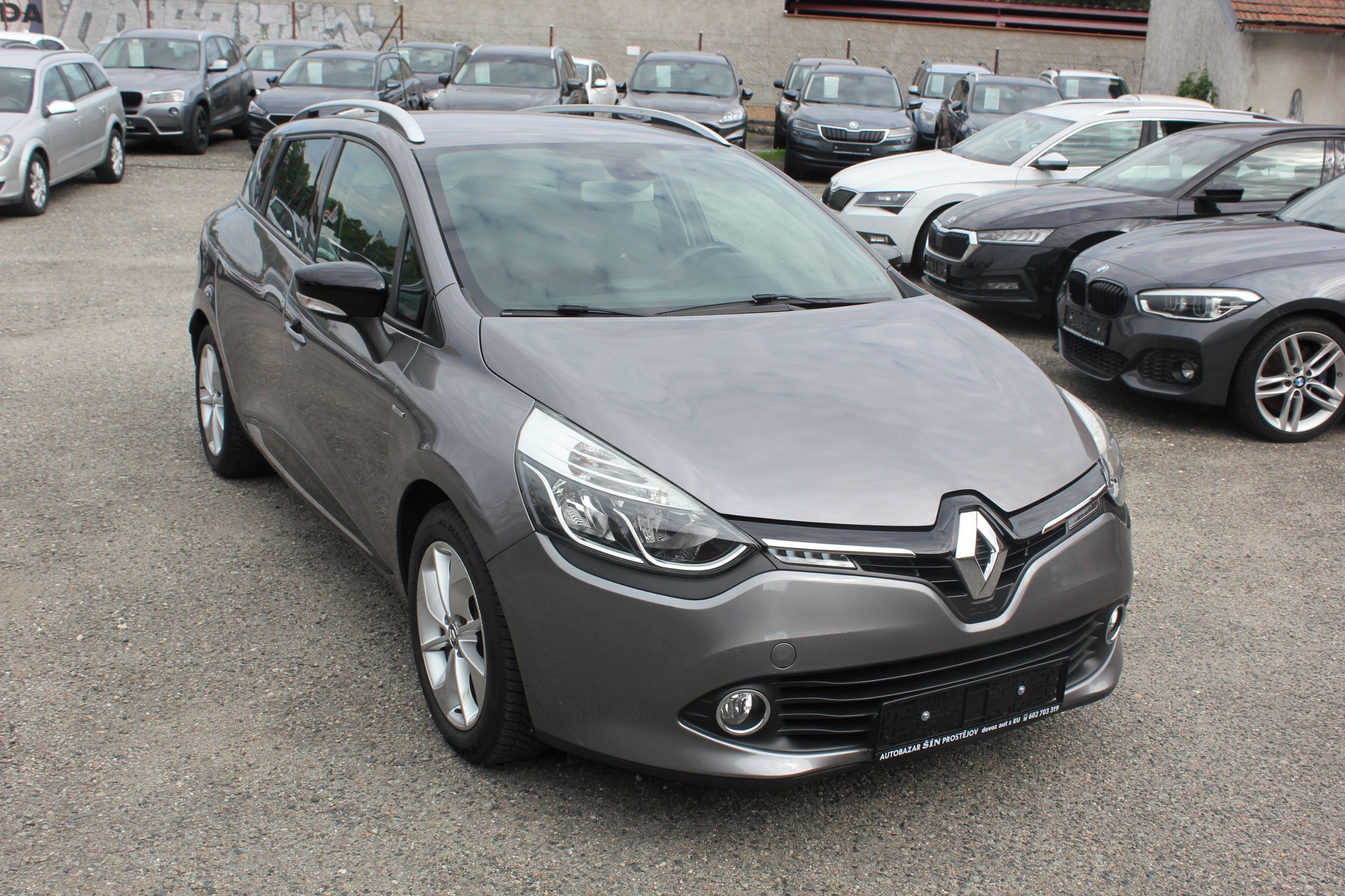 Renault Clio, 0.9 TCe, LIMITED, VÝHŘEV