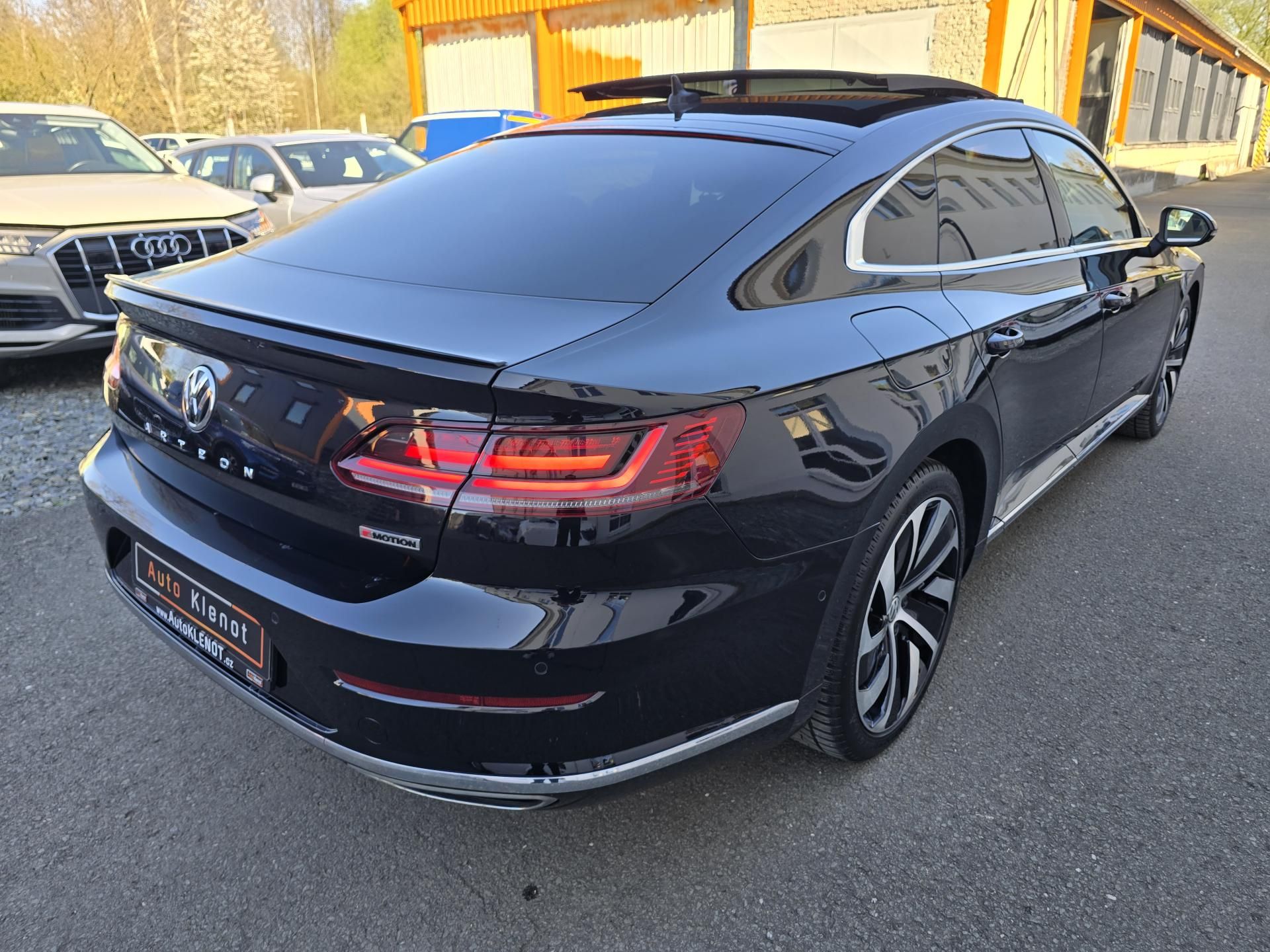 Volkswagen Arteon, R-LINE 200kW KŮŽE VIRTUAL CAM - fotka 4