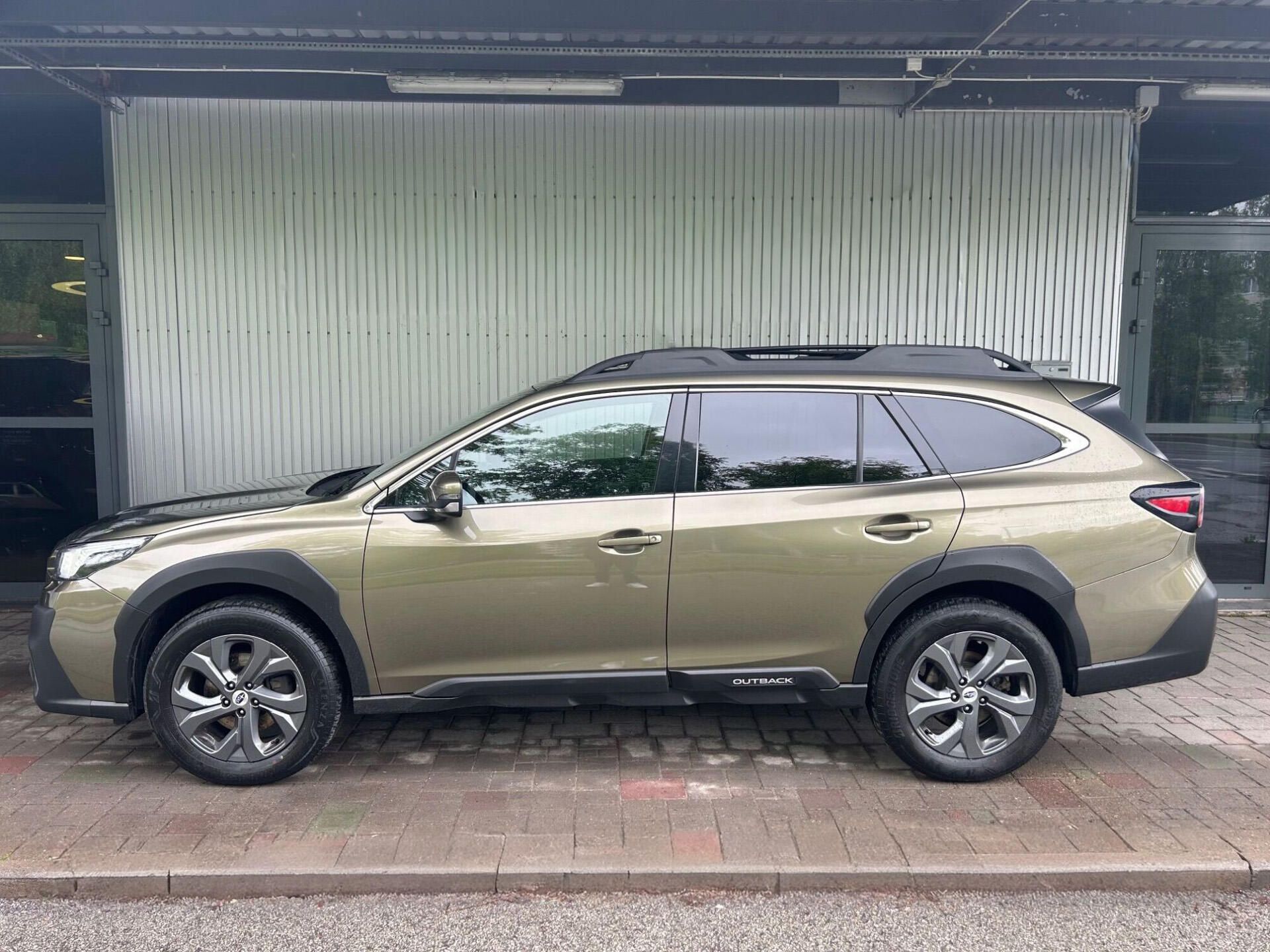 Subaru Outback, 2.5i 4WD Comfort + tažné - fotka 2