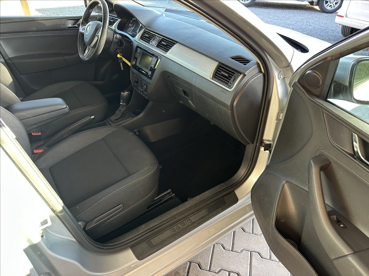 Škoda Rapid, 1,4 TSi 92kW DSG KOUP. V ČR - fotka 6