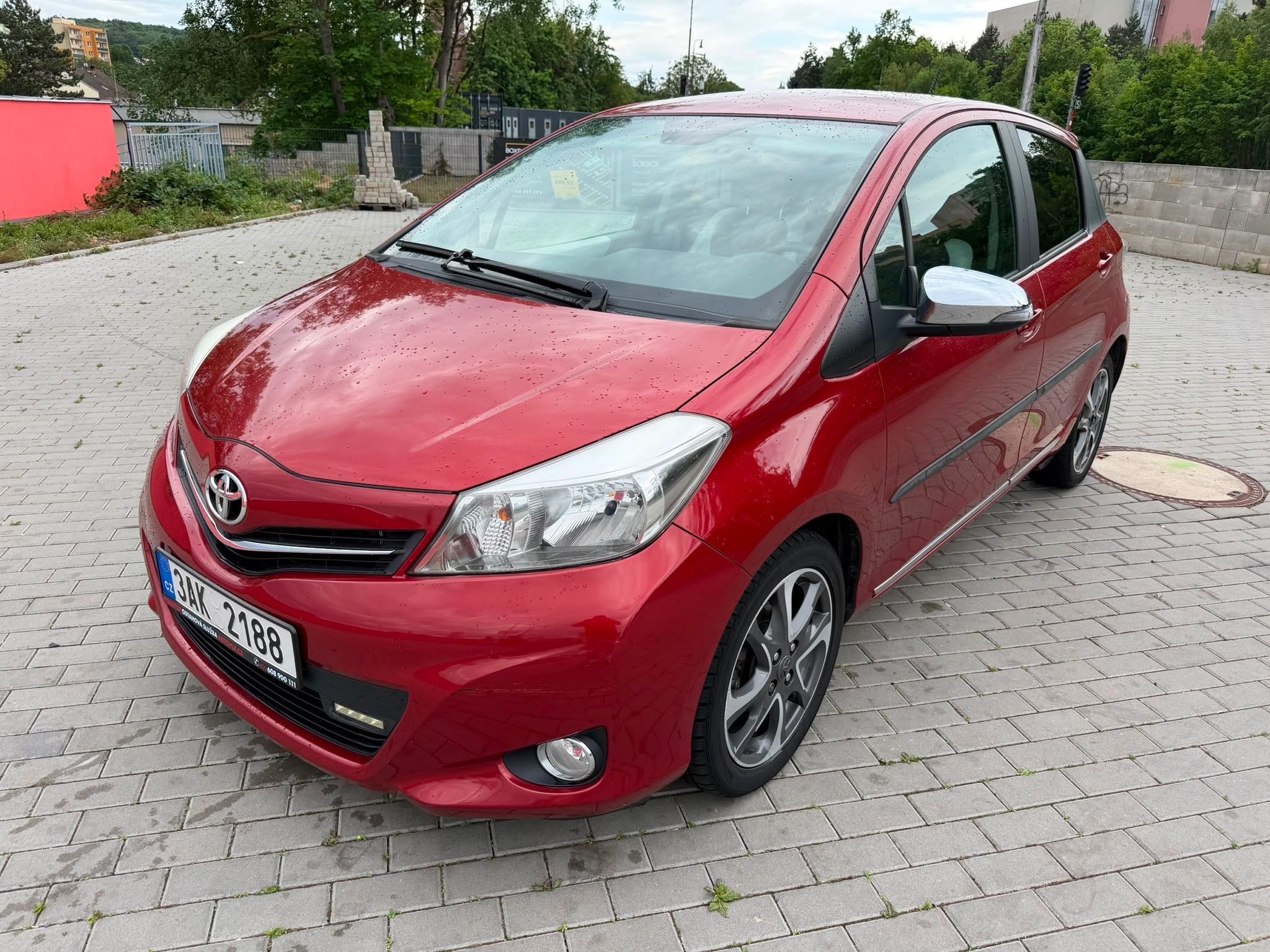 Toyota Yaris, 1.33 VVT-73 kW Automat - fotka 6
