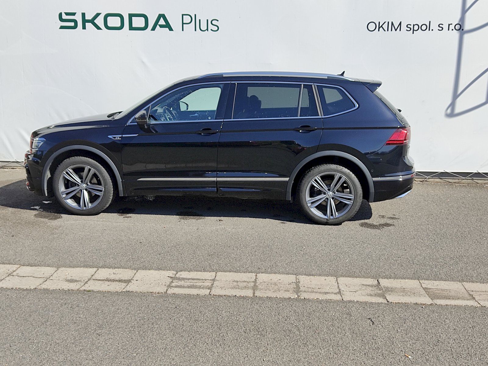 Volkswagen Tiguan Allspace, 1,5 Tsi 110 Kw DSG R-Line - fotka 3