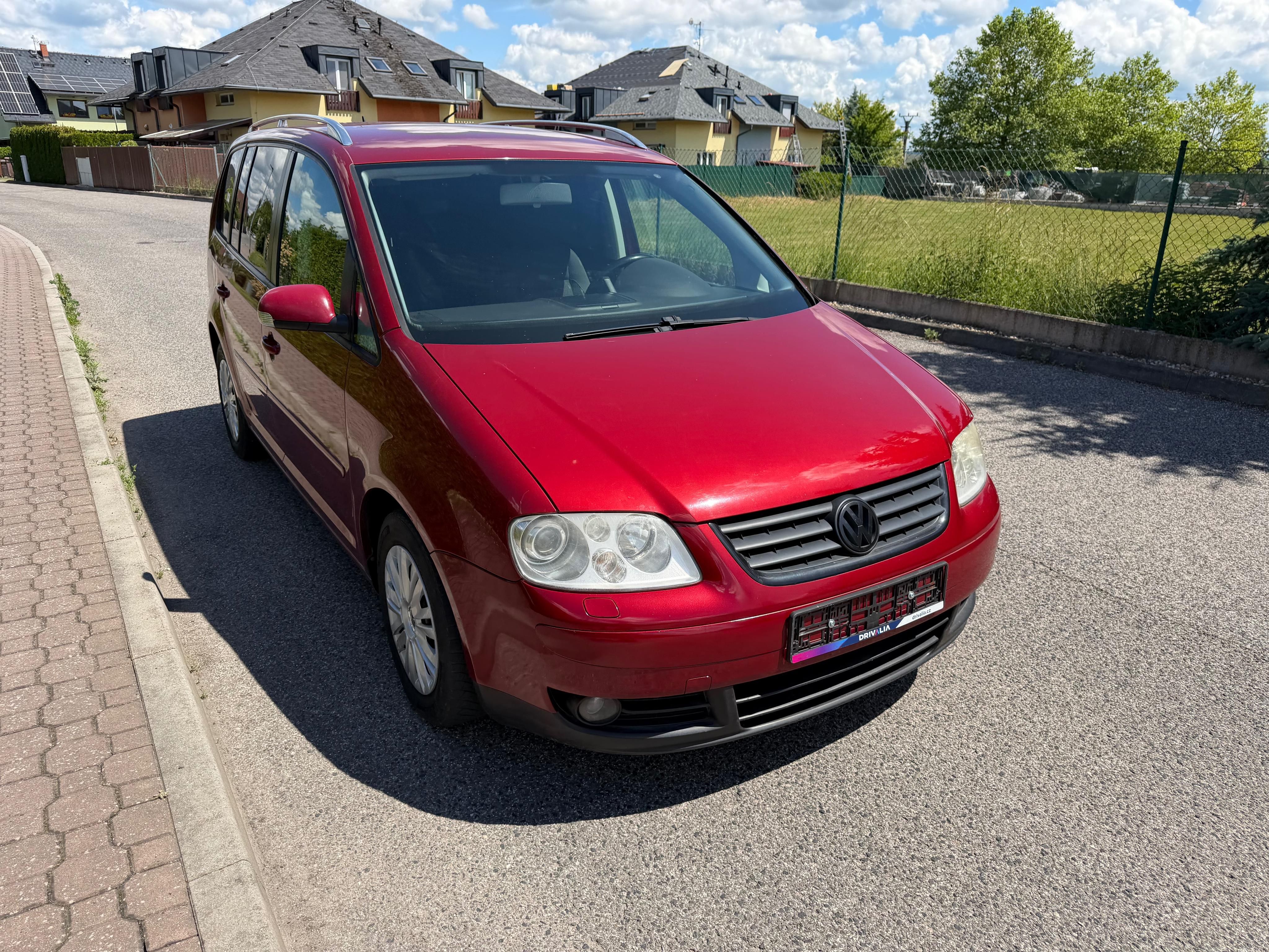 Volkswagen Touran, 1,6 FSi/85k Nová STK ,Automat - fotka 3