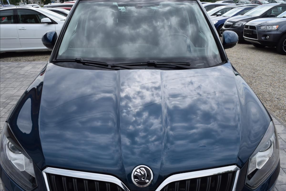 Škoda Yeti, 1,4 TSI 92KW DSG XENONY VÝHŘEV - fotka 3