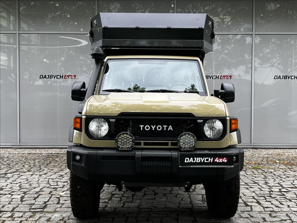 Toyota Land Cruiser, 4,0 Obytný - nejetý - fotka 2