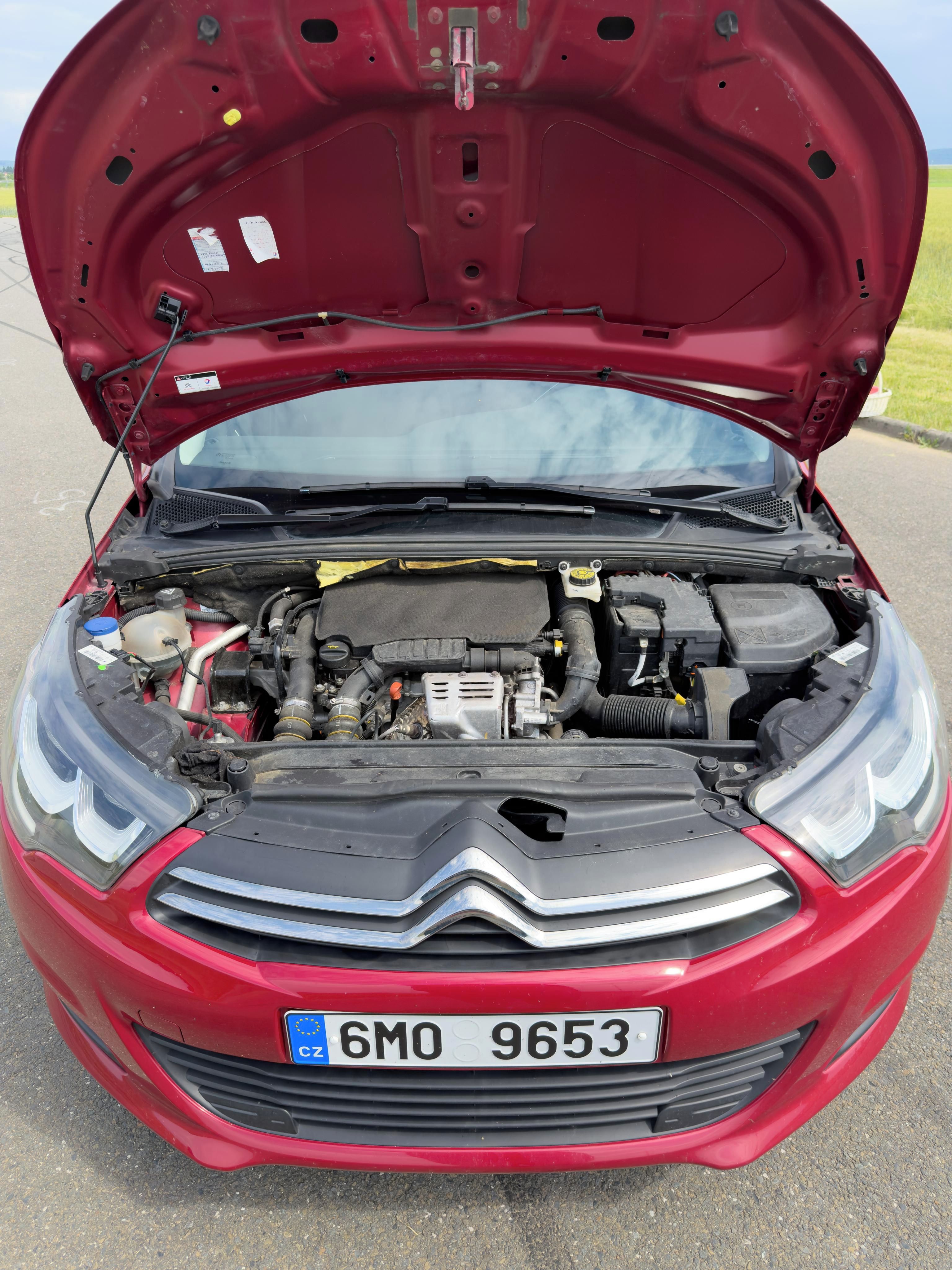 Citroën C4, Citroën C4 II 1.2PT 2016 - fotka 5