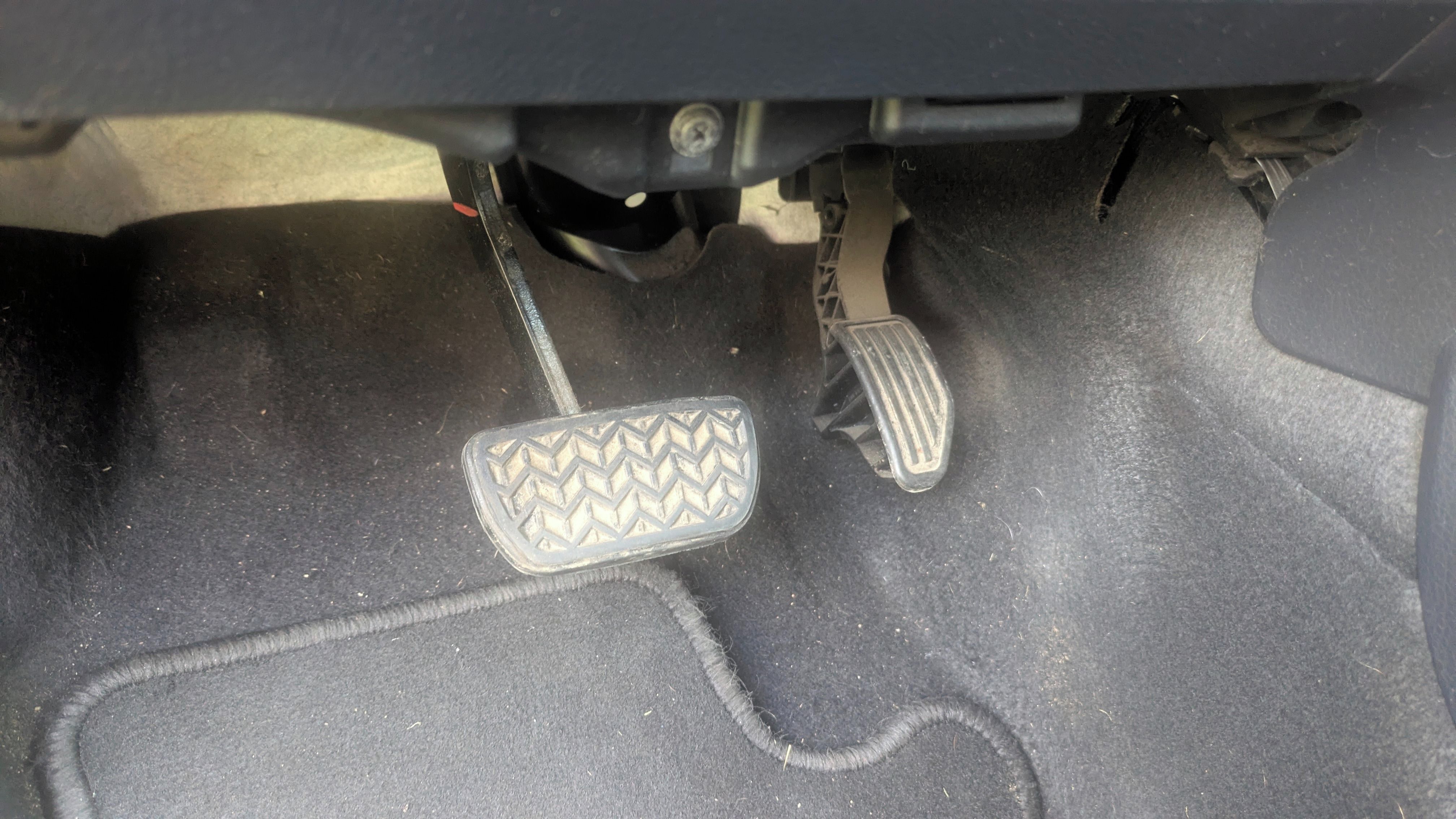 Toyota Yaris, HYBRID - fotka 3