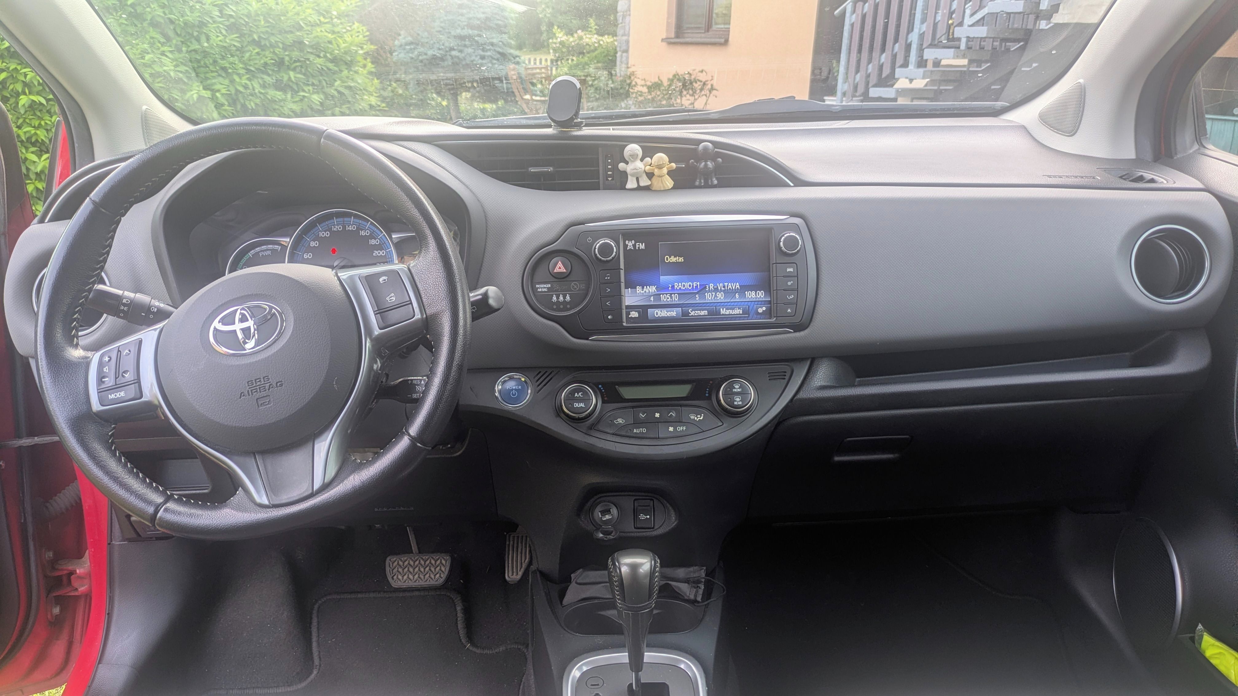 Toyota Yaris, HYBRID - fotka 4