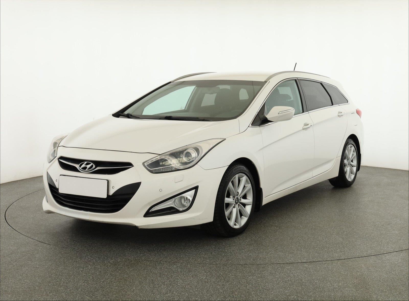 Hyundai i40, 1.7 CRDi, ČR,1.maj, Serv.kniha - fotka 2