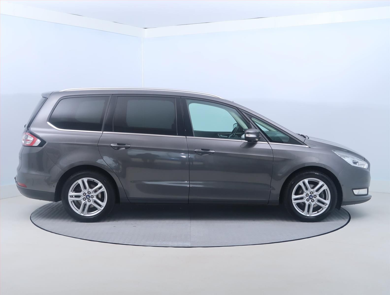 Ford Galaxy, 2.0 EcoBlue, Automat, 7 míst - fotka 6