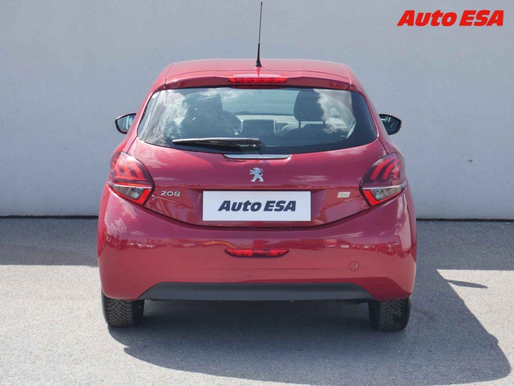 Peugeot 208, 1.2 PT,ČR - fotka 5