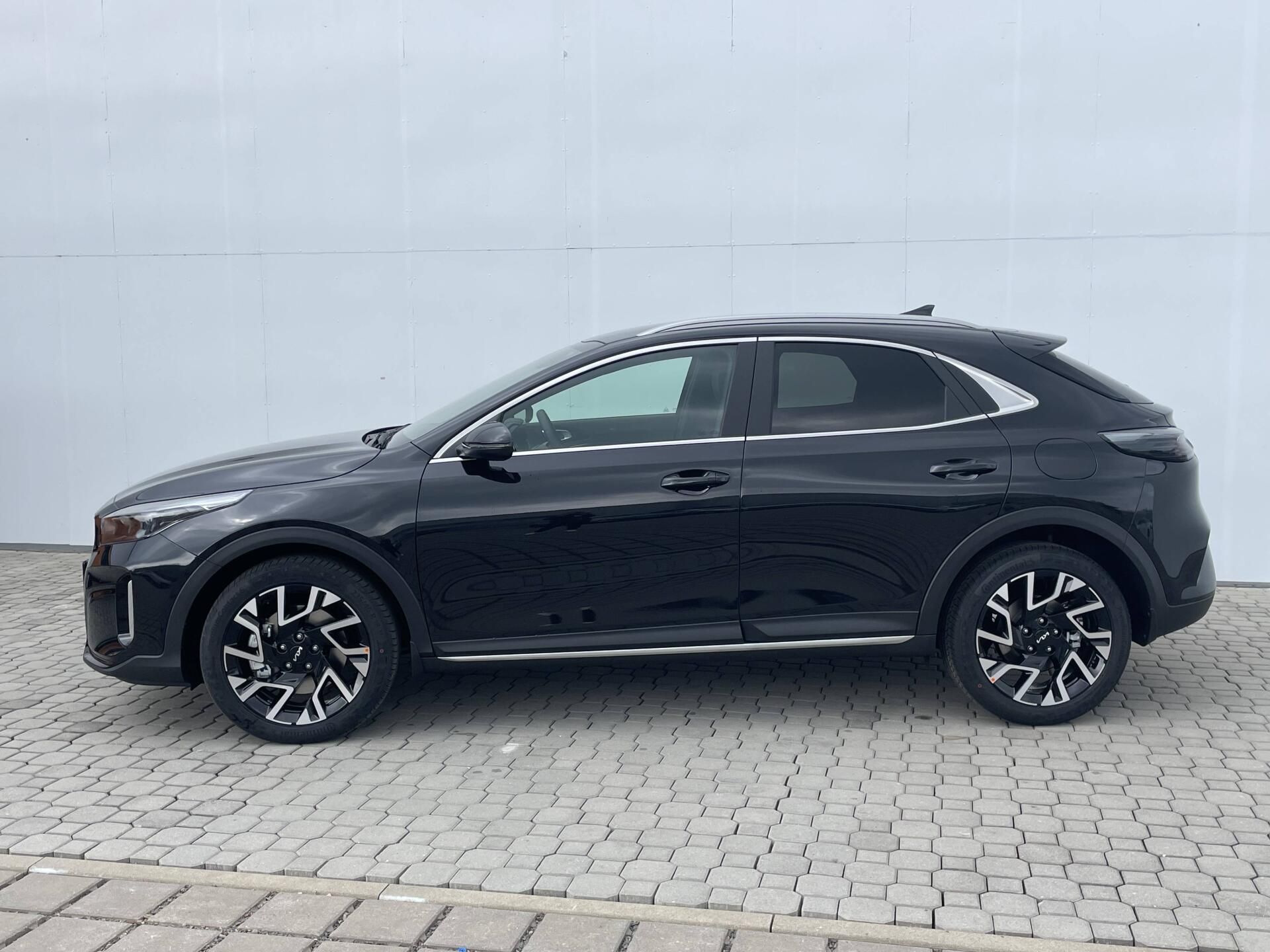 Kia XCee´d, STEEL EDITION 7DCT 1,6 T-GDi - fotka 3