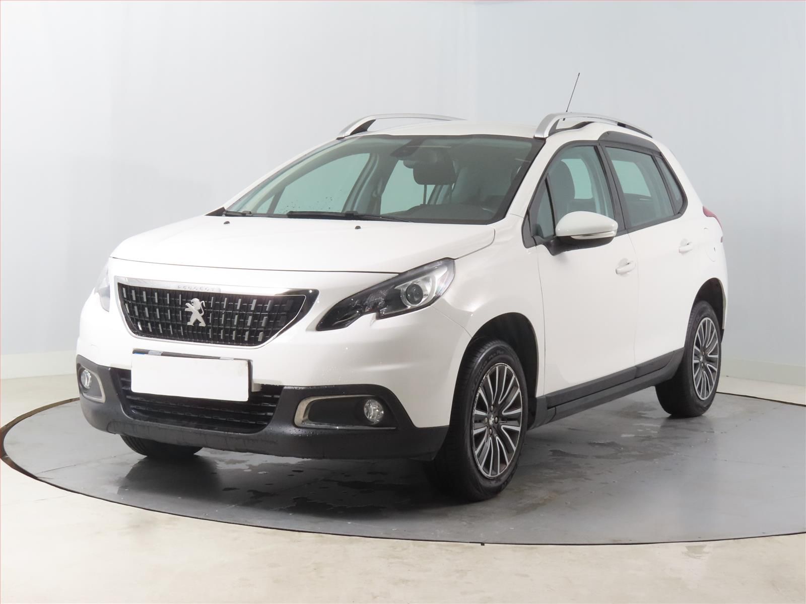 Peugeot 2008, 1.2 PureTech, Active Pack - fotka 2