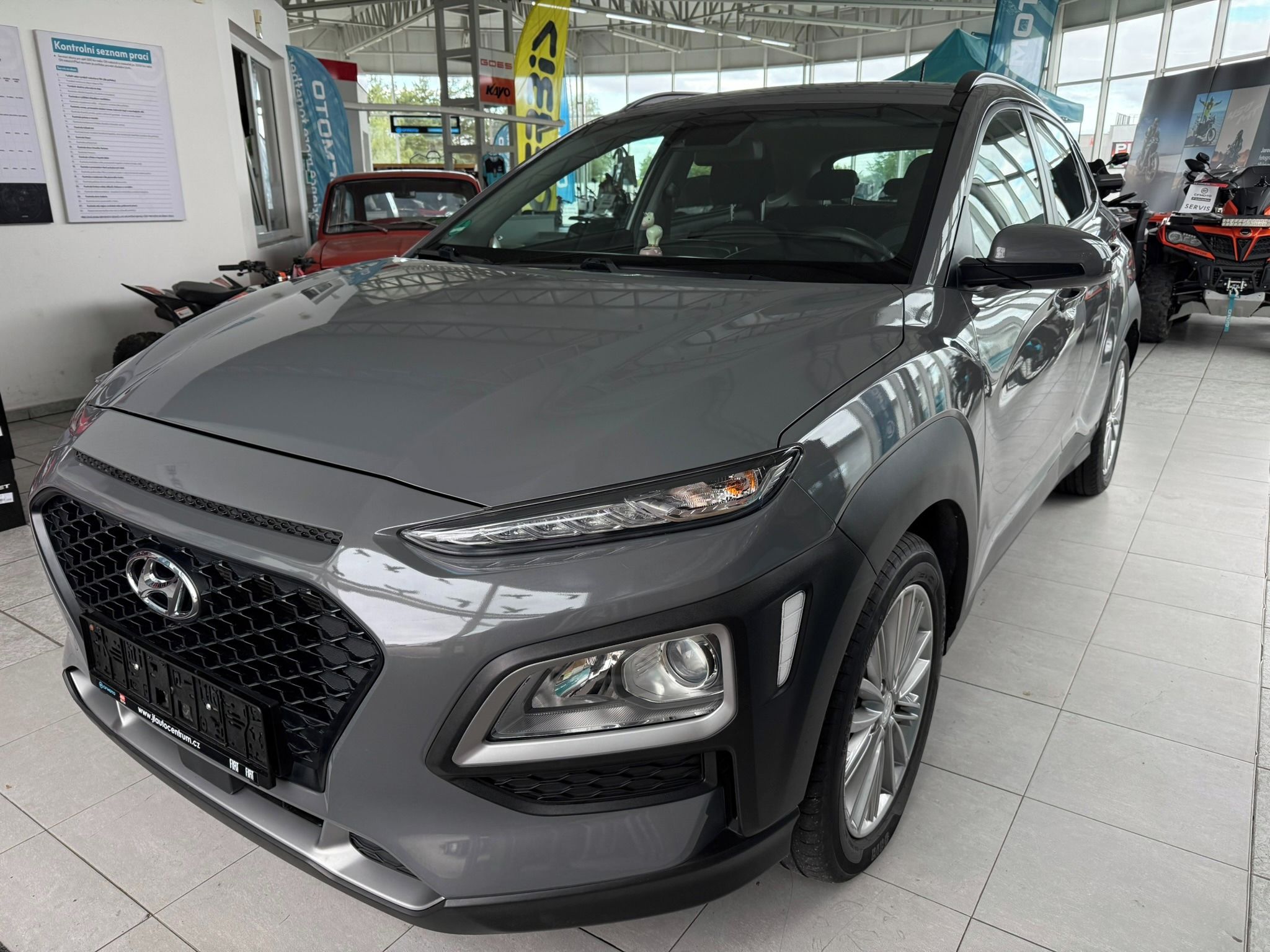 Hyundai Kona, 1.6 T-GDI 130 kW 4x4 1.majitel - fotka 3