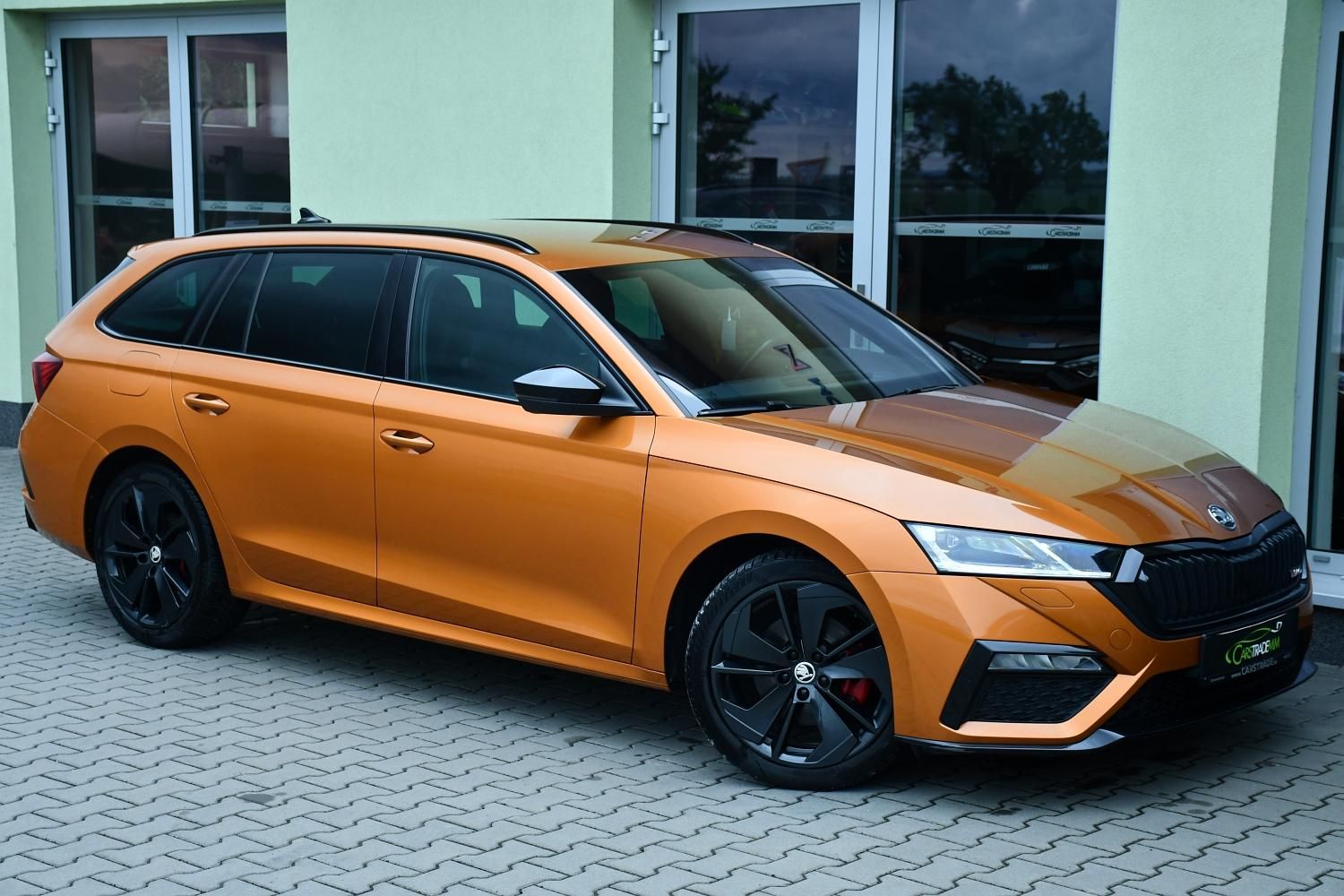 Škoda Octavia, 2.0TDi RS DSG 1M ČR - fotka 2