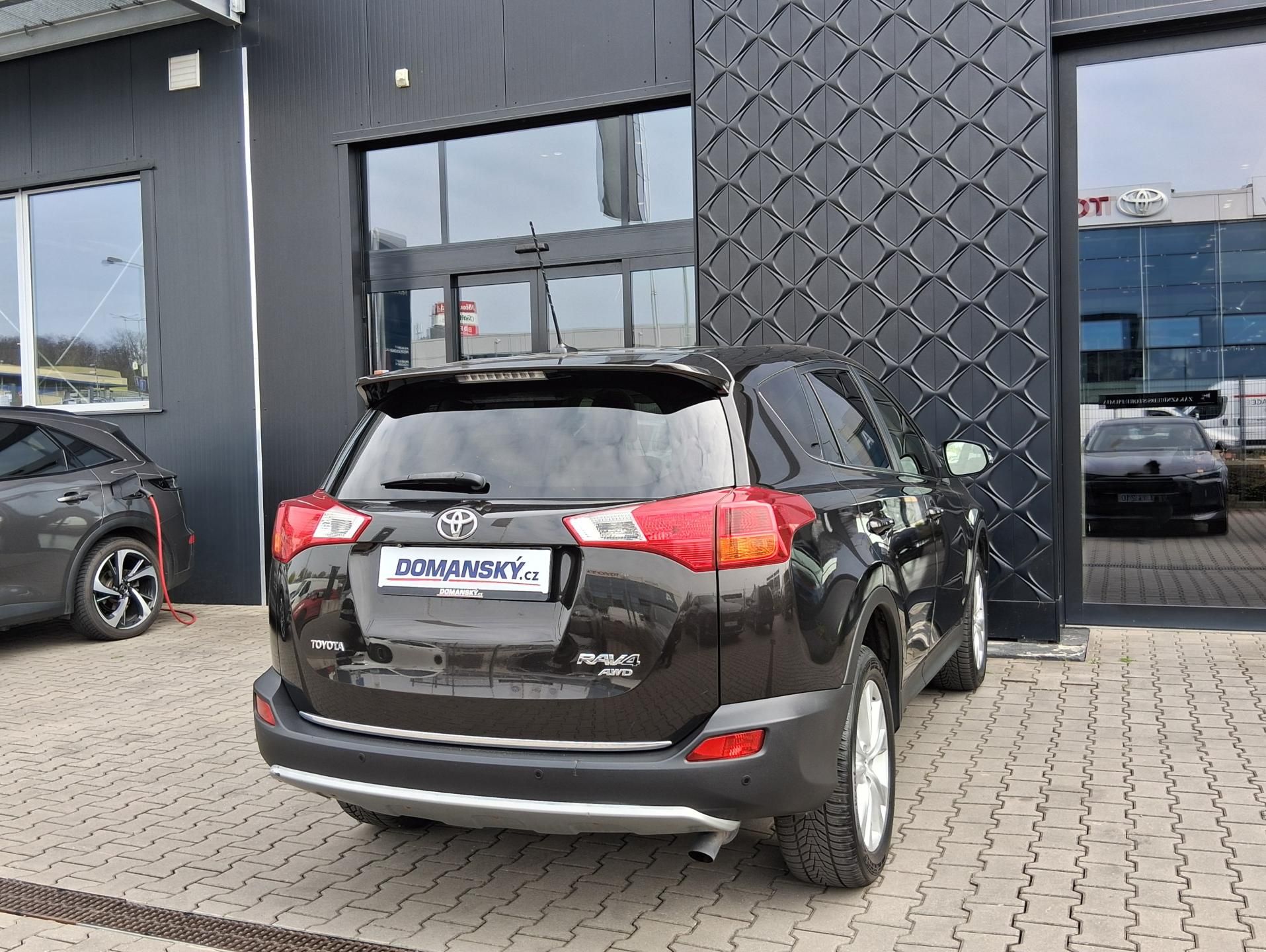 Toyota Rav4, PREMIUM 2.2 D-CAT 4x4 110 kW - fotka 3