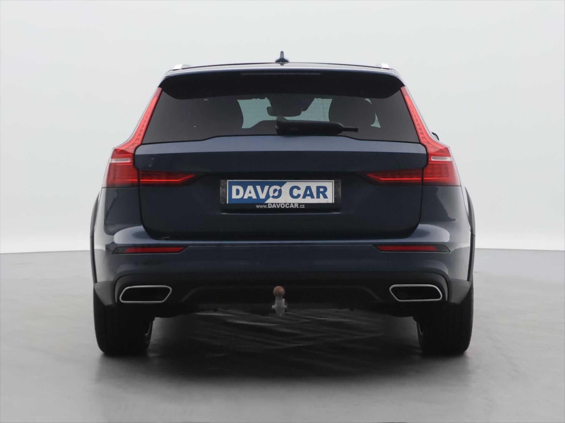 Volvo V60, Cross Country 2,0 145kW D4 4x4 - fotka 6