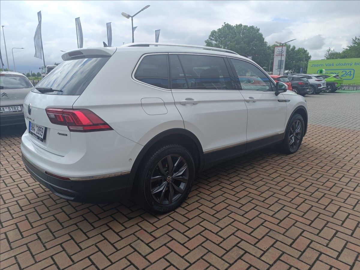 Volkswagen Tiguan, 2,0 TDi AT automat 4x4 Allspac - fotka 6